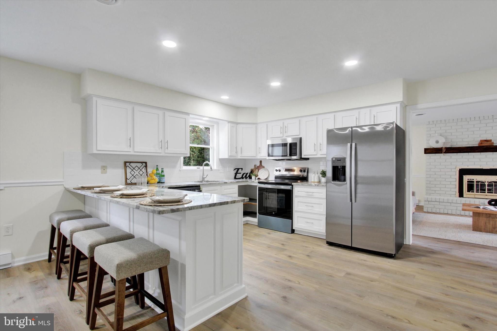 LAKE HERITAGE - Residential