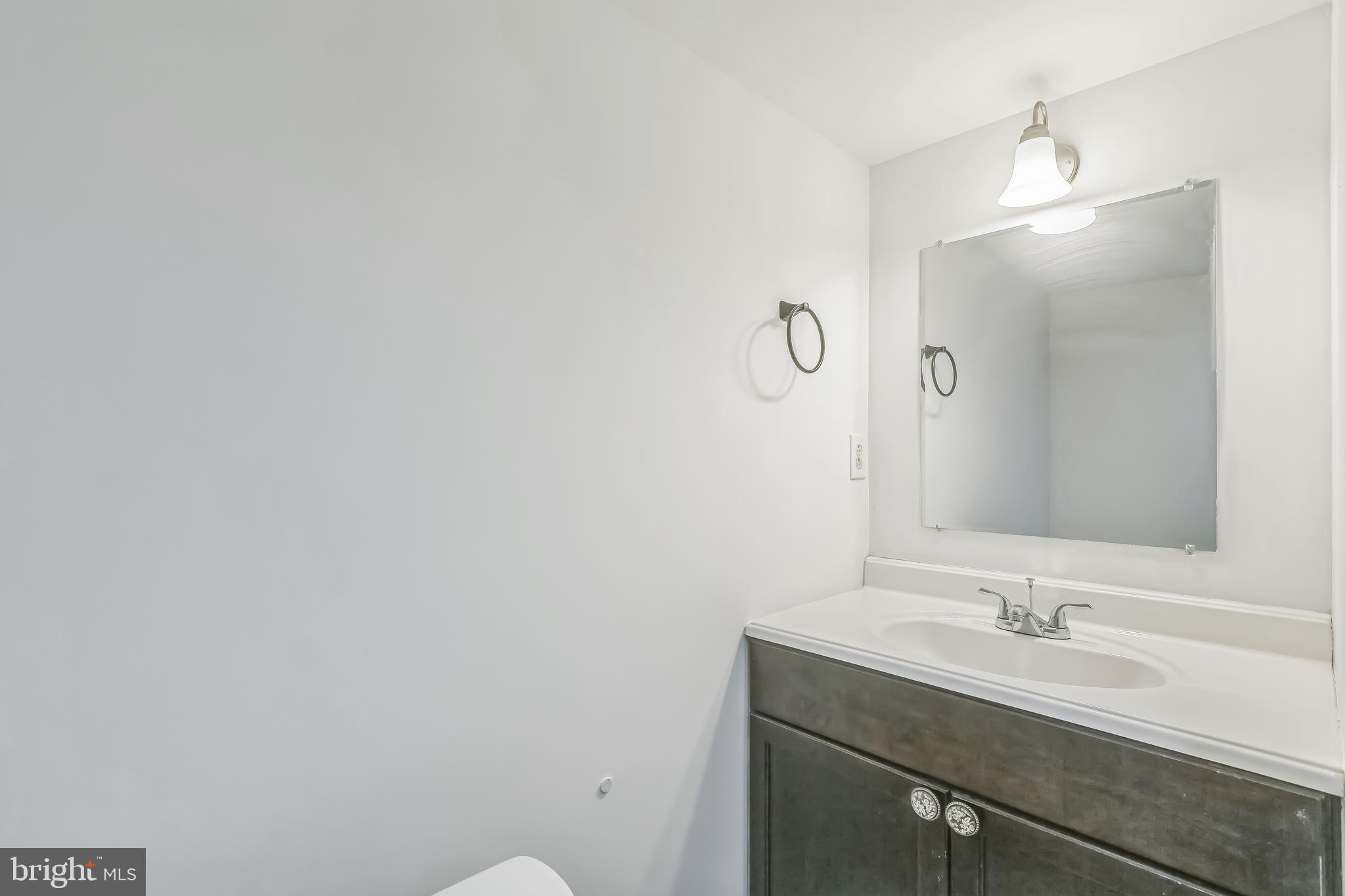 AUSTIN RUN TOWNHOUSES - Residential