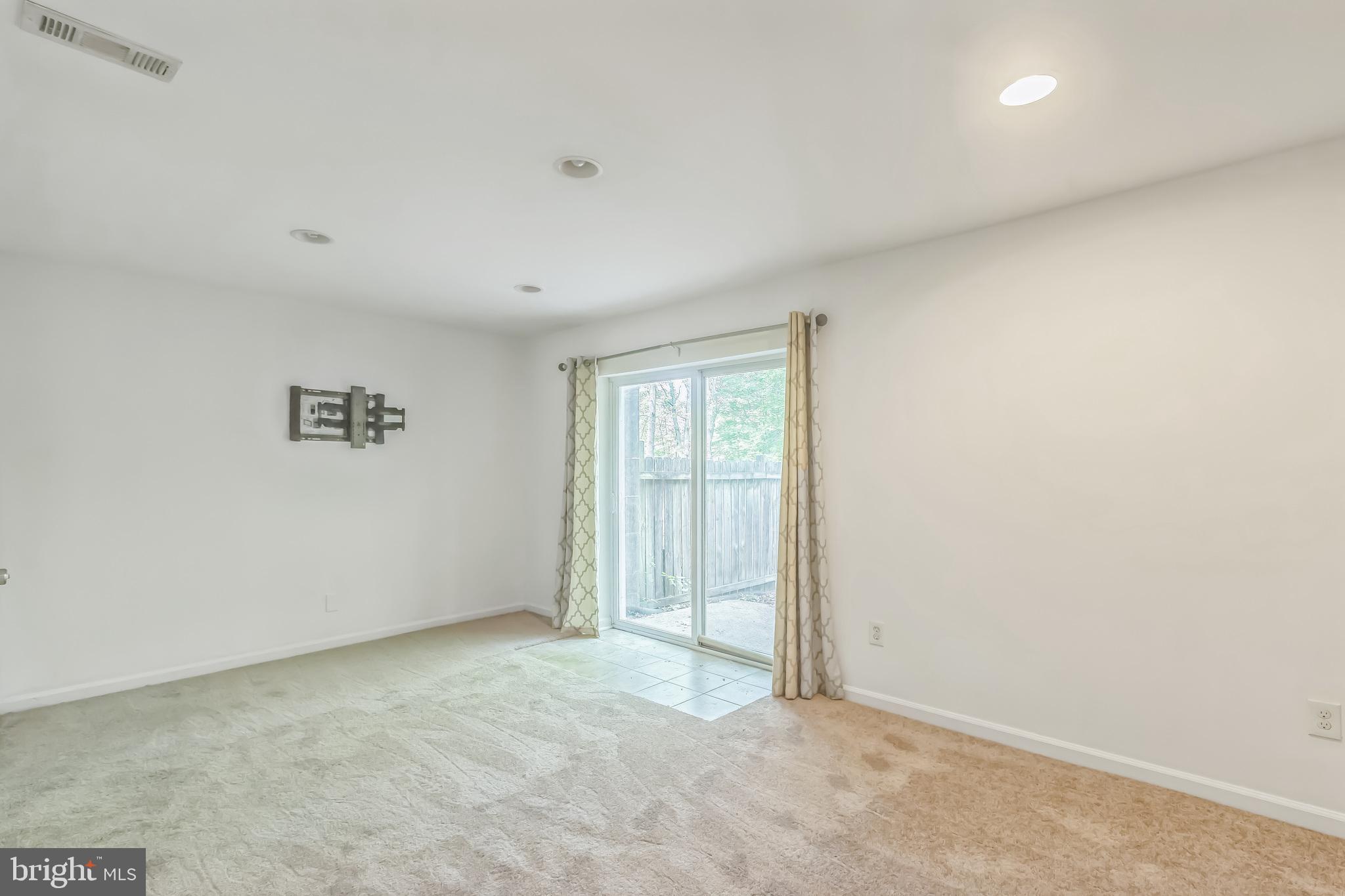 AUSTIN RUN TOWNHOUSES - Residential