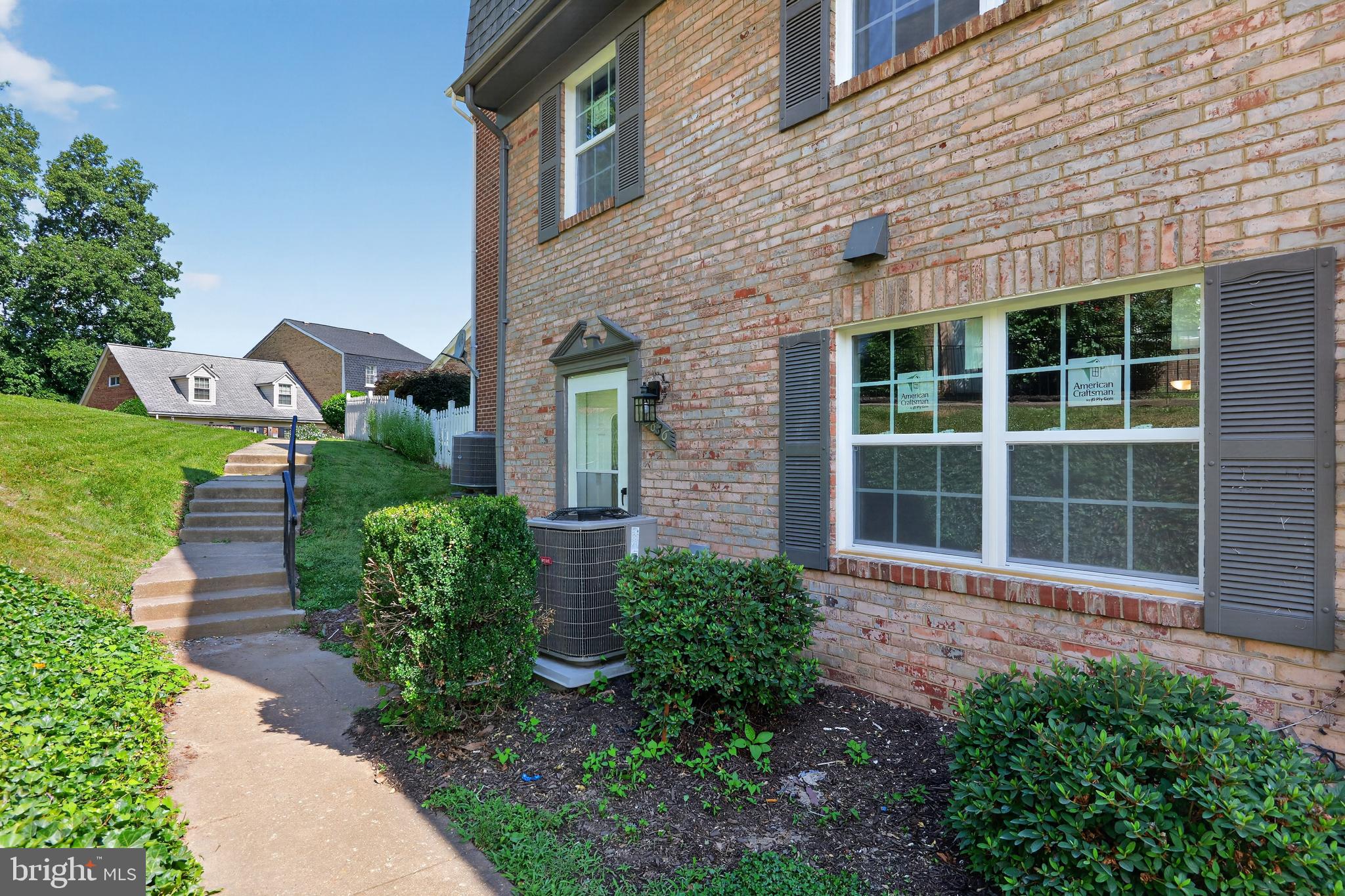 THE HIGHLANDS - Residential