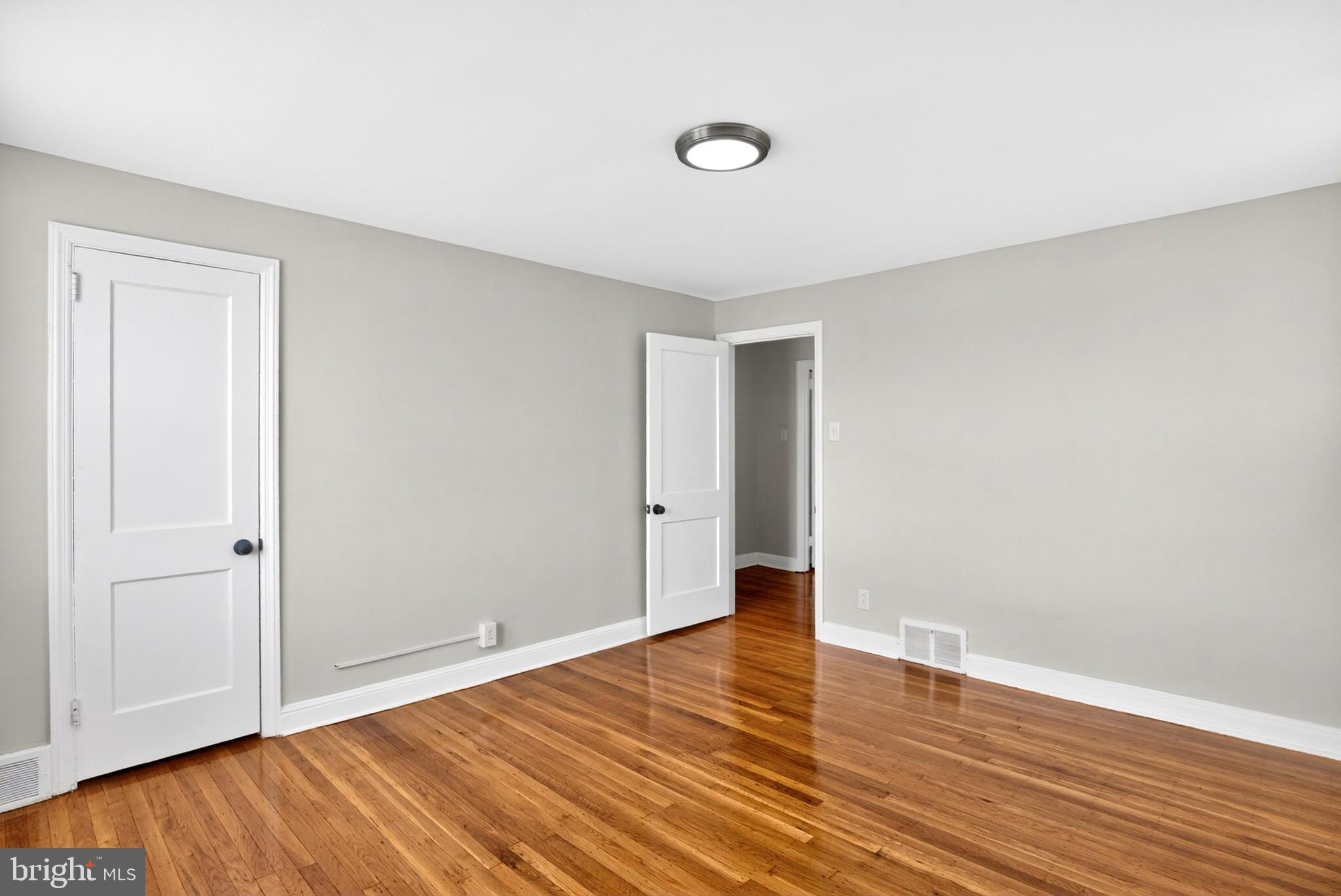 OVERBROOK - Residential