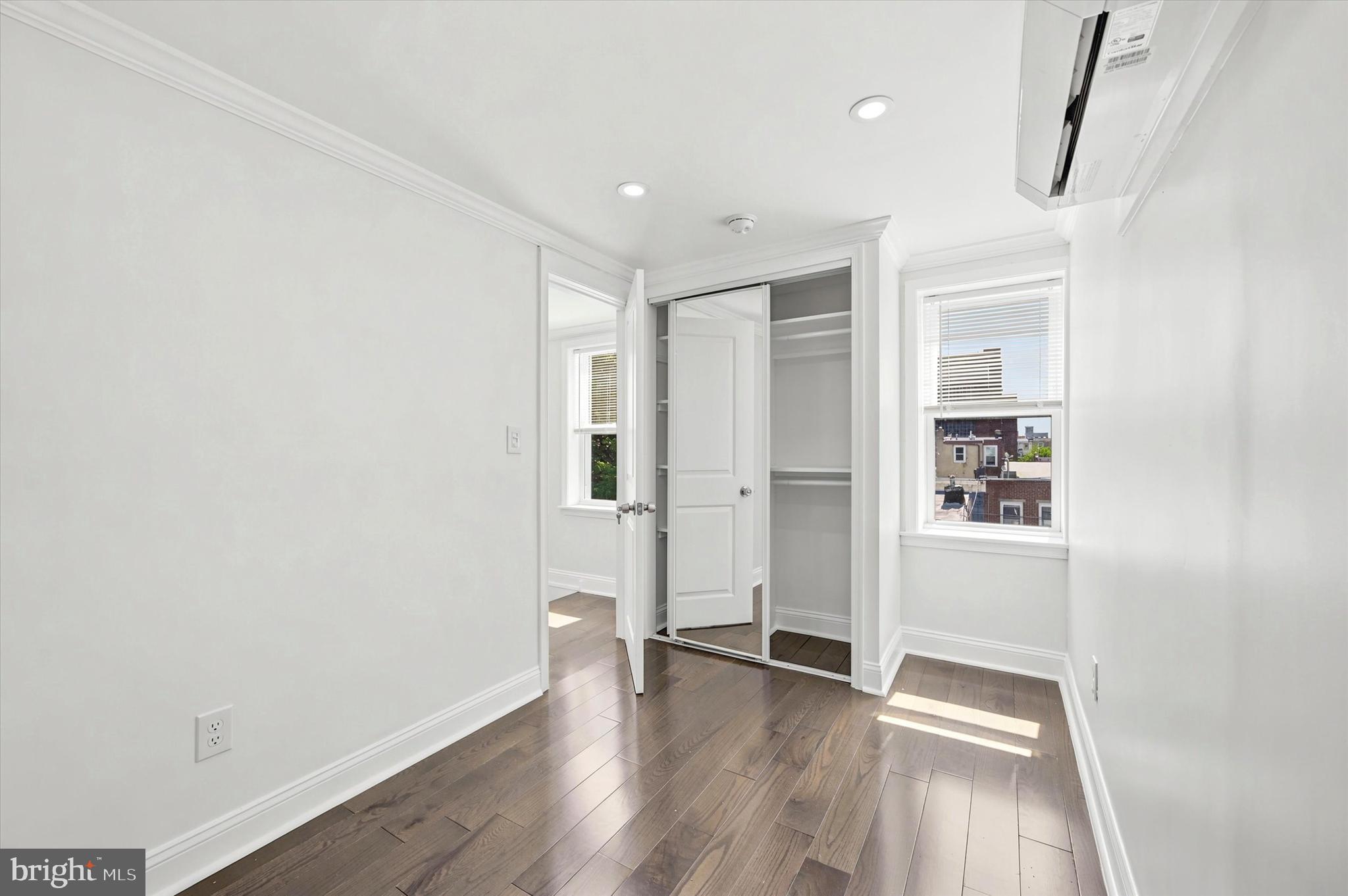 NORRIS SQUARE - Residential