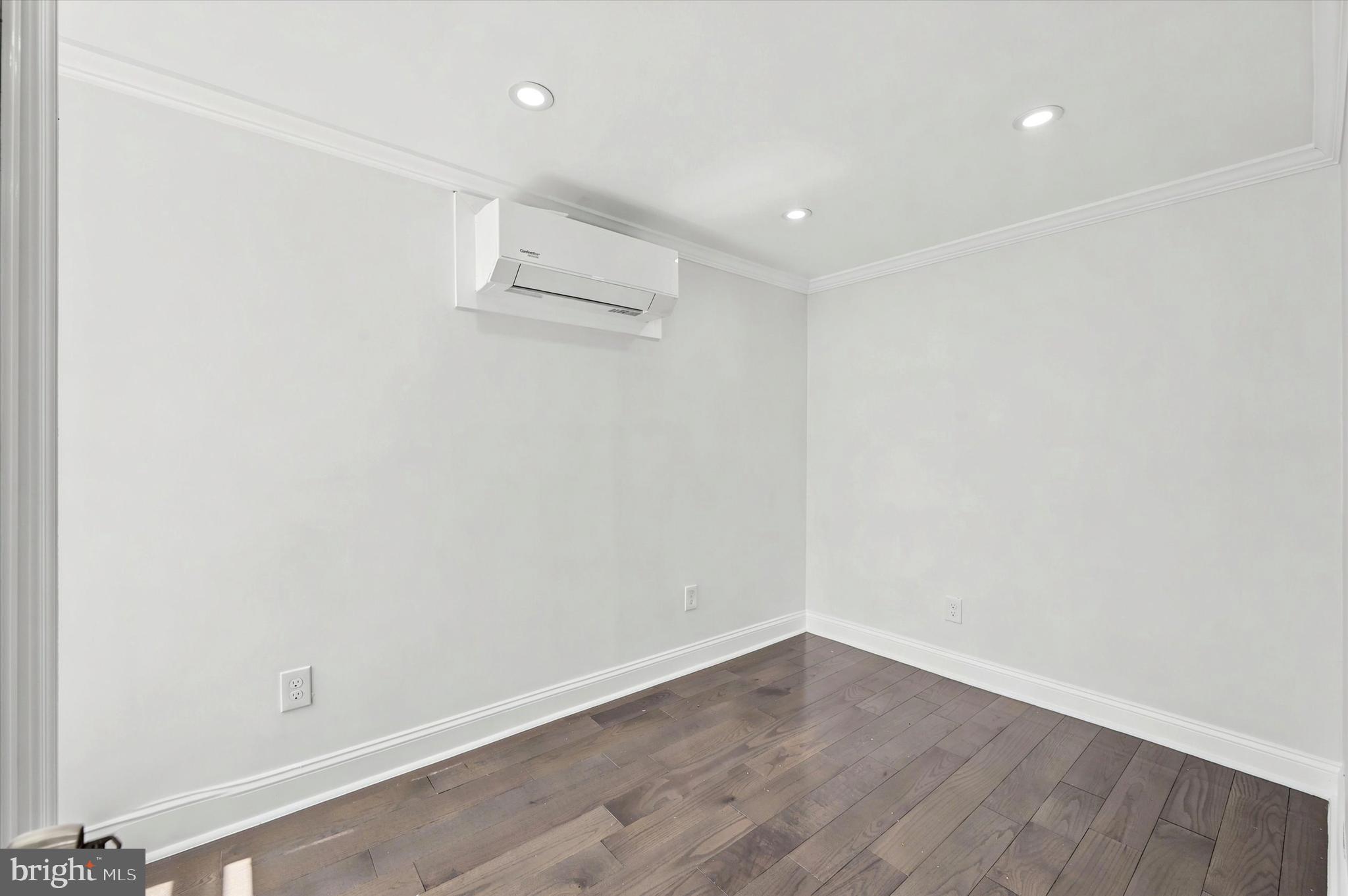 NORRIS SQUARE - Residential