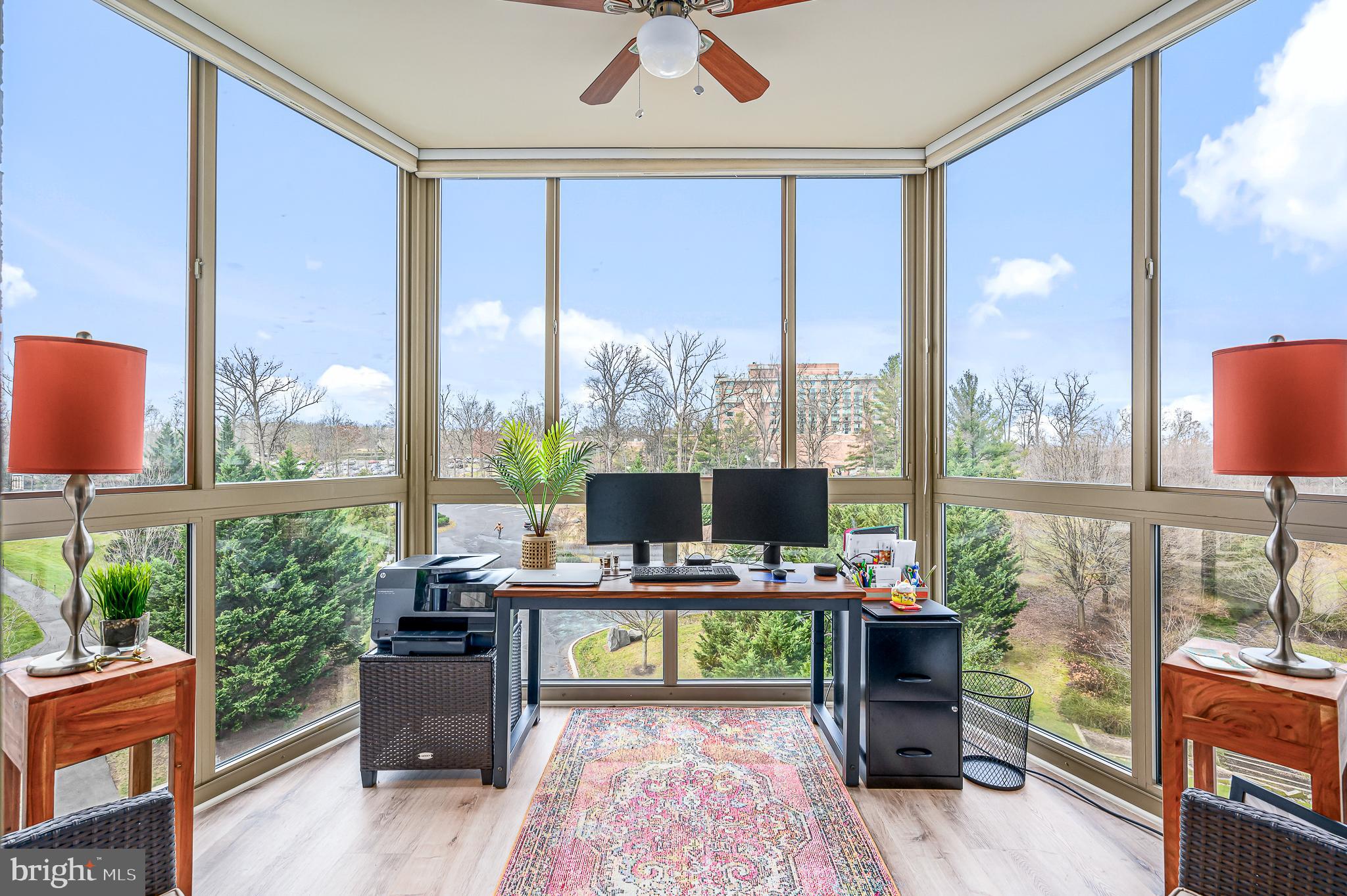 LANSDOWNE WOODS - Residential