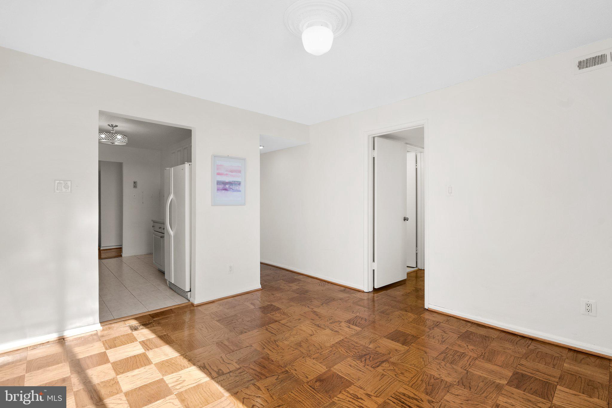 AMERICANA CENTRE - Residential Lease