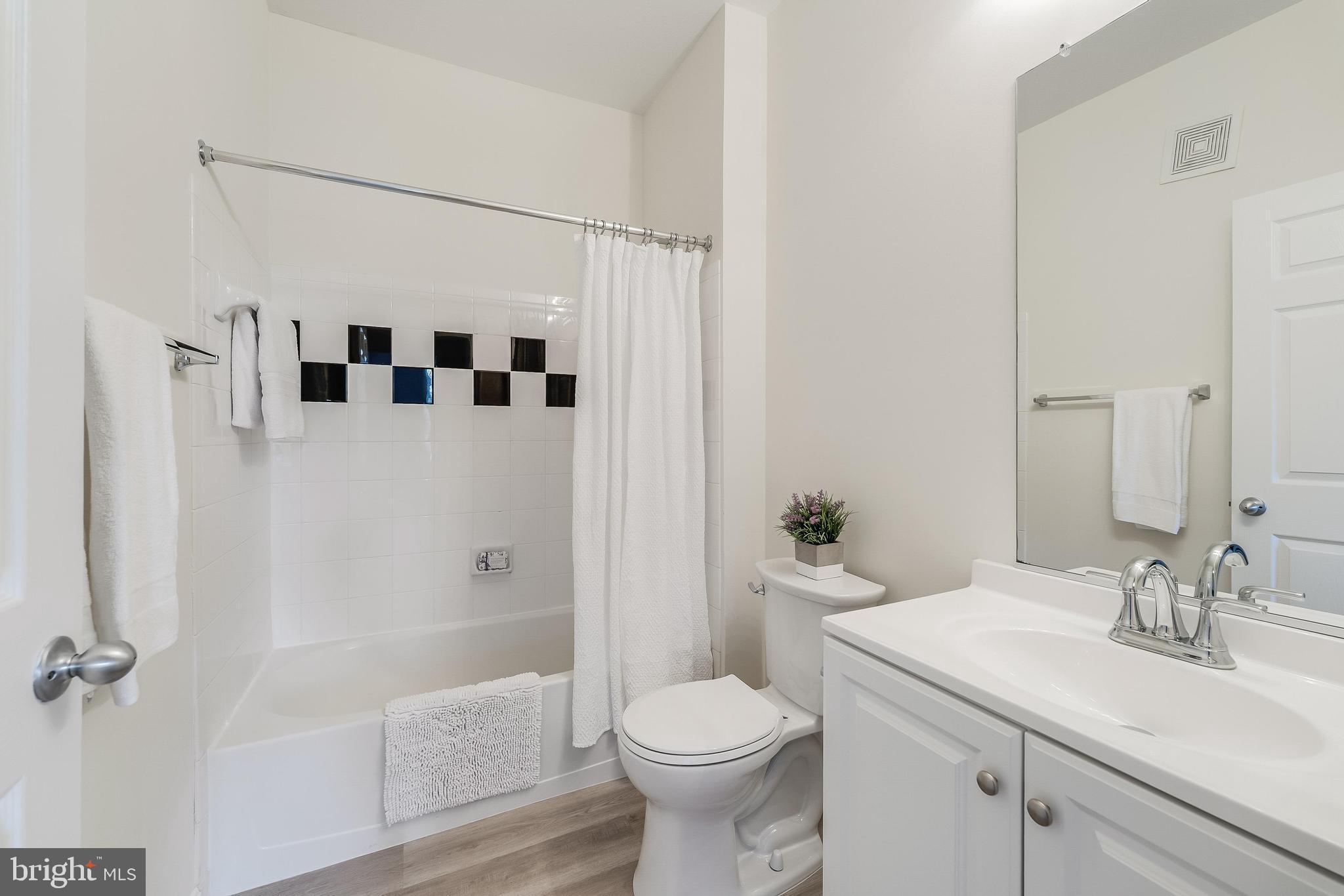 FAIRFAX RIDGE CONDOS - Residential