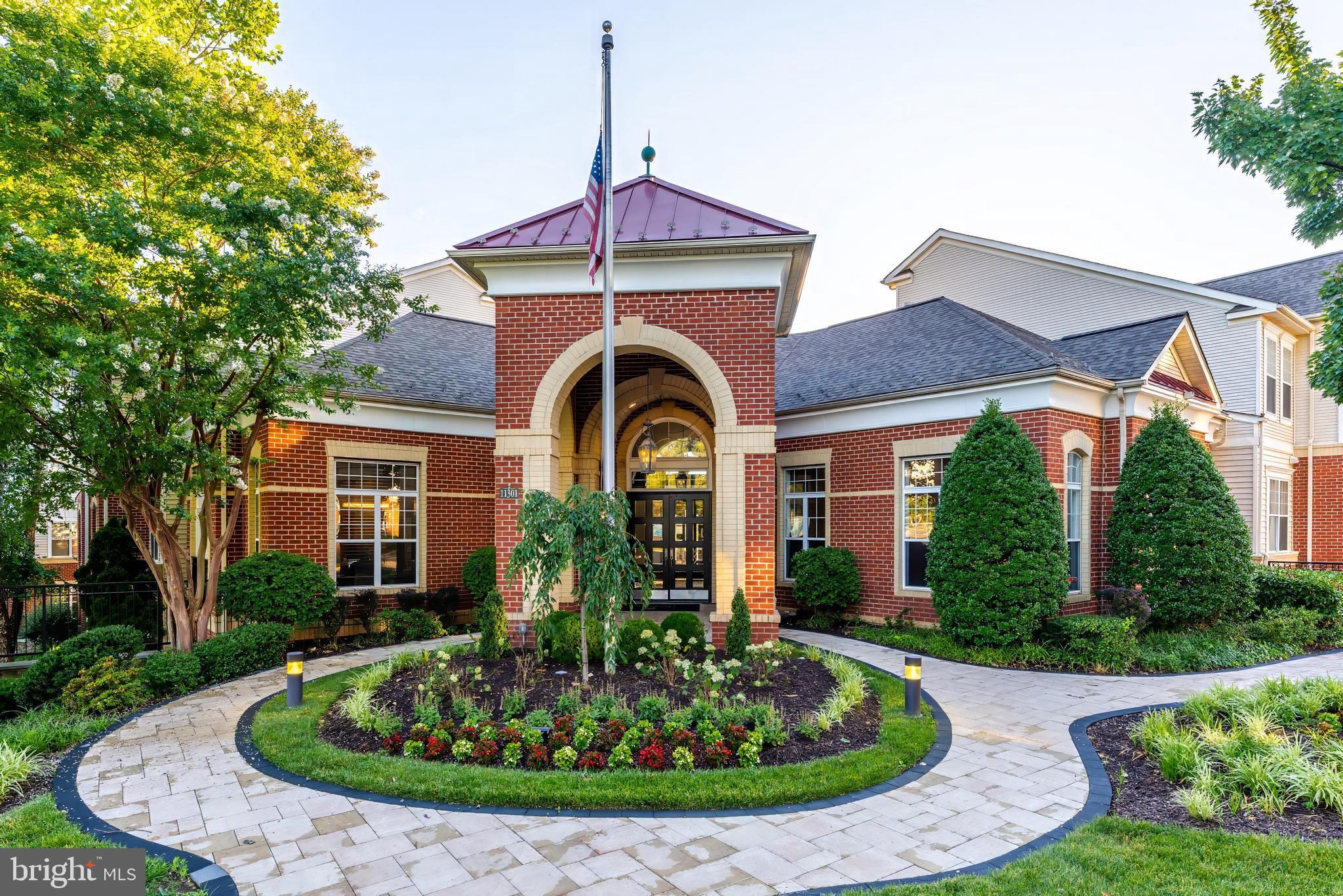 FAIRFAX RIDGE CONDOS - Residential