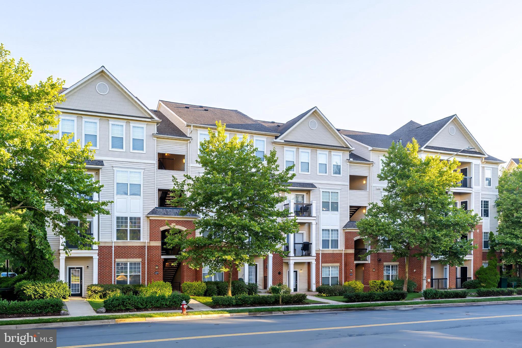 FAIRFAX RIDGE CONDOS - Residential