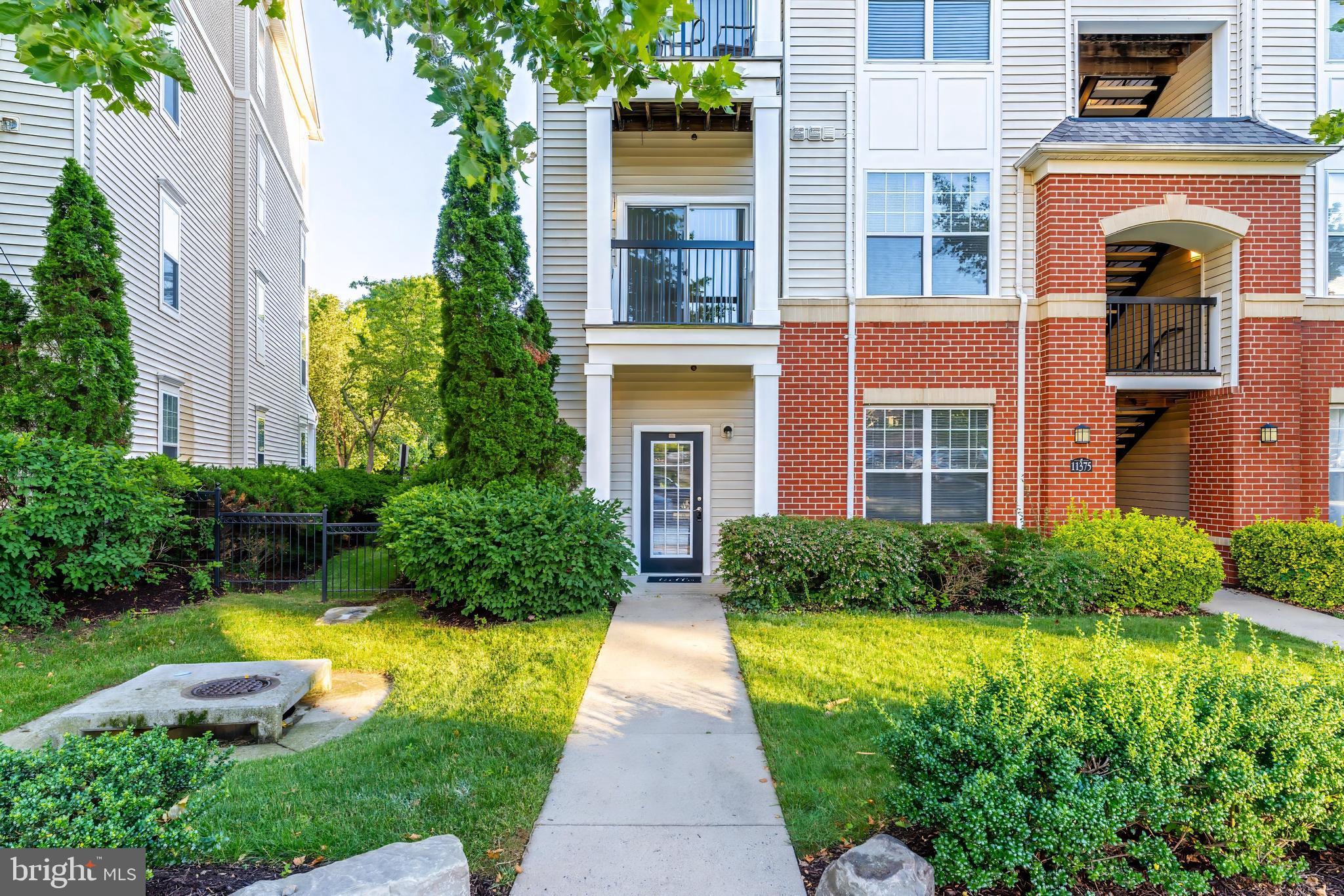FAIRFAX RIDGE CONDOS - Residential