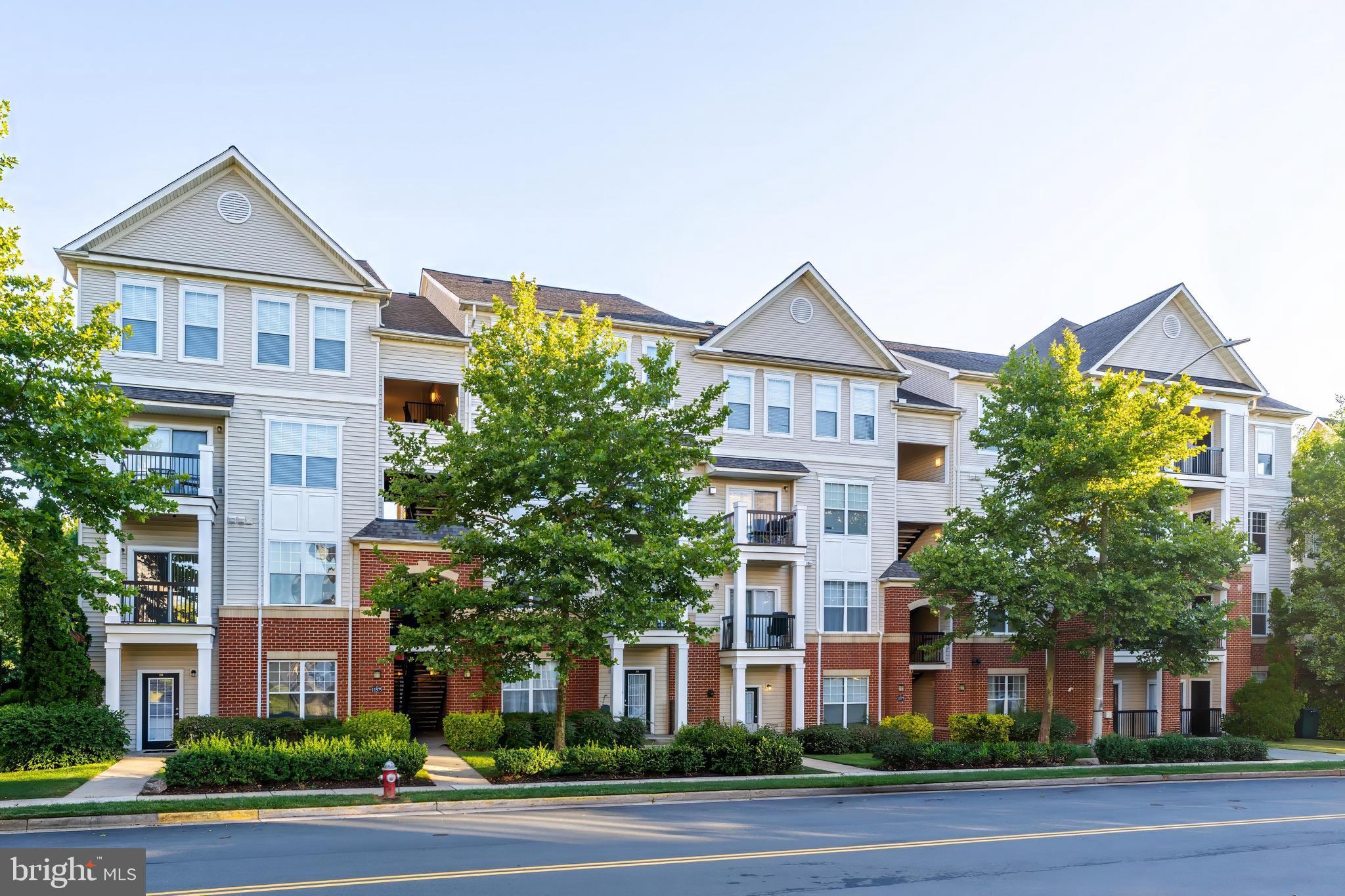 FAIRFAX RIDGE CONDOS - Residential