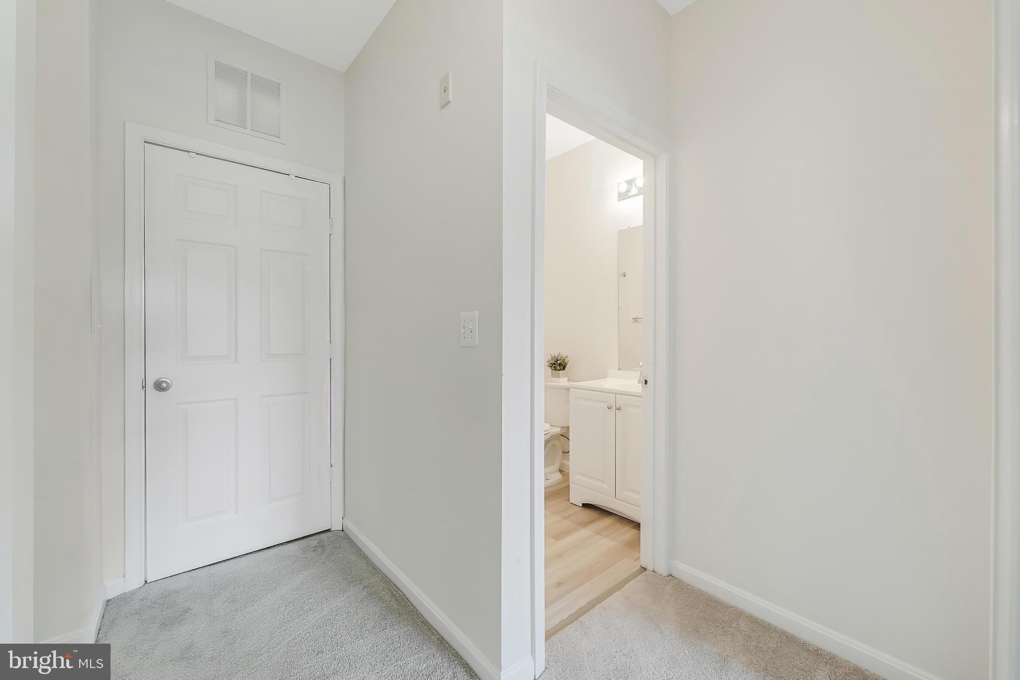 FAIRFAX RIDGE CONDOS - Residential