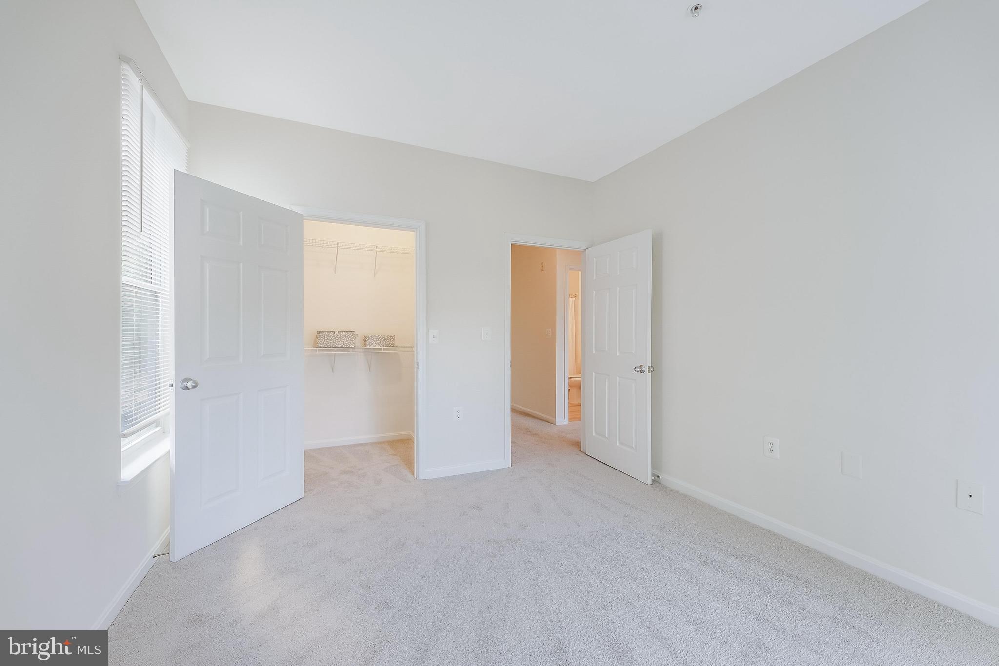 FAIRFAX RIDGE CONDOS - Residential