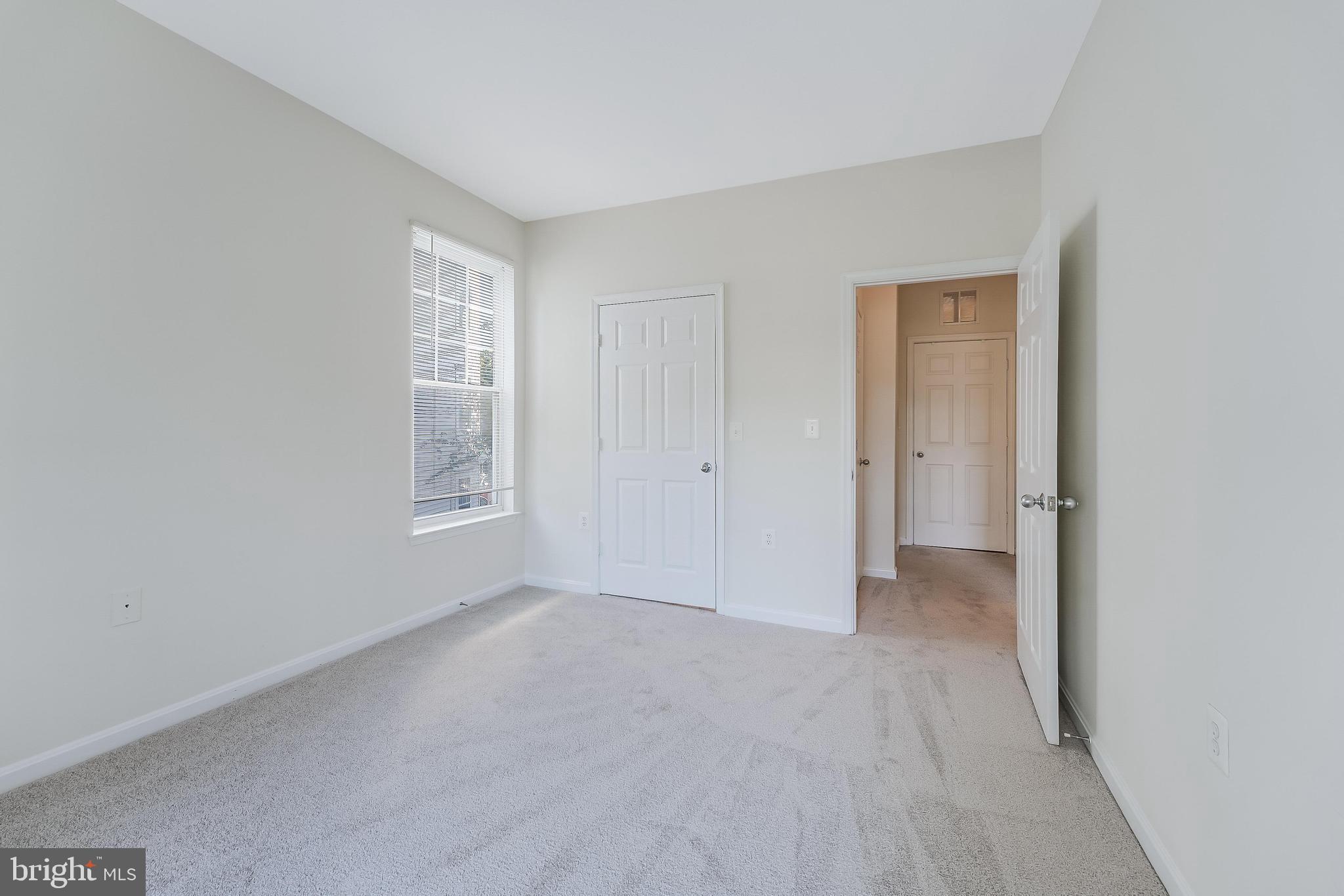 FAIRFAX RIDGE CONDOS - Residential