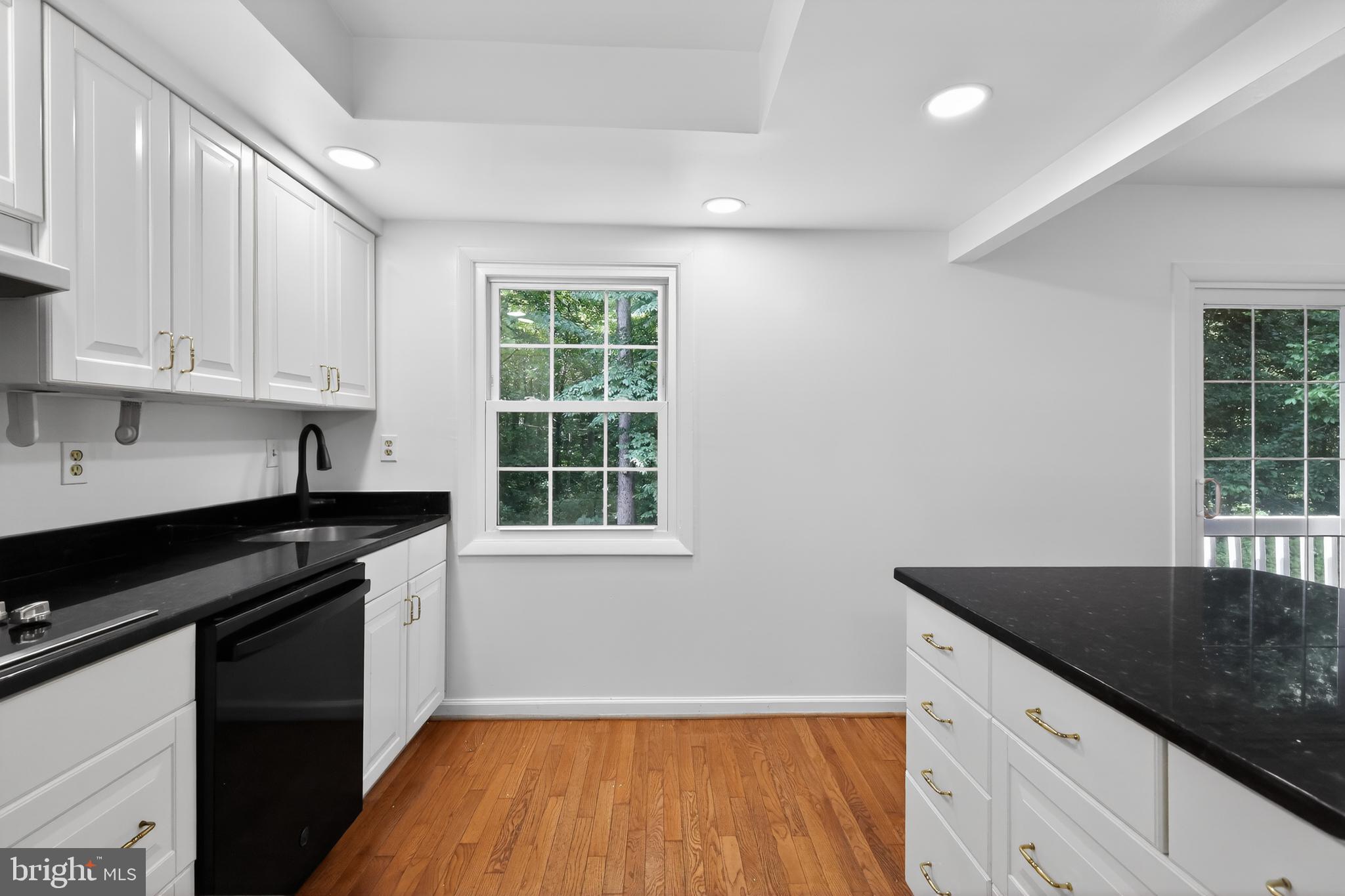 CROFTON TOWNE - Residential