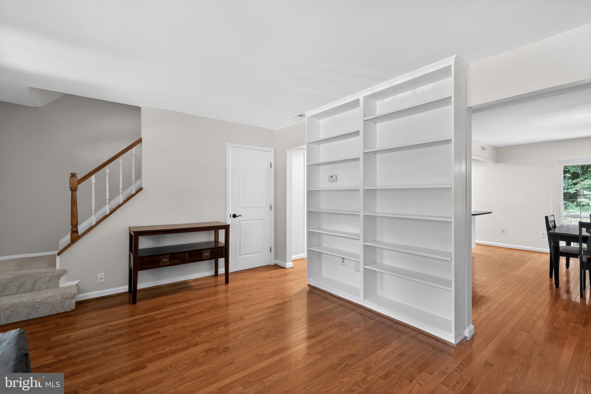 CROFTON TOWNE - Residential