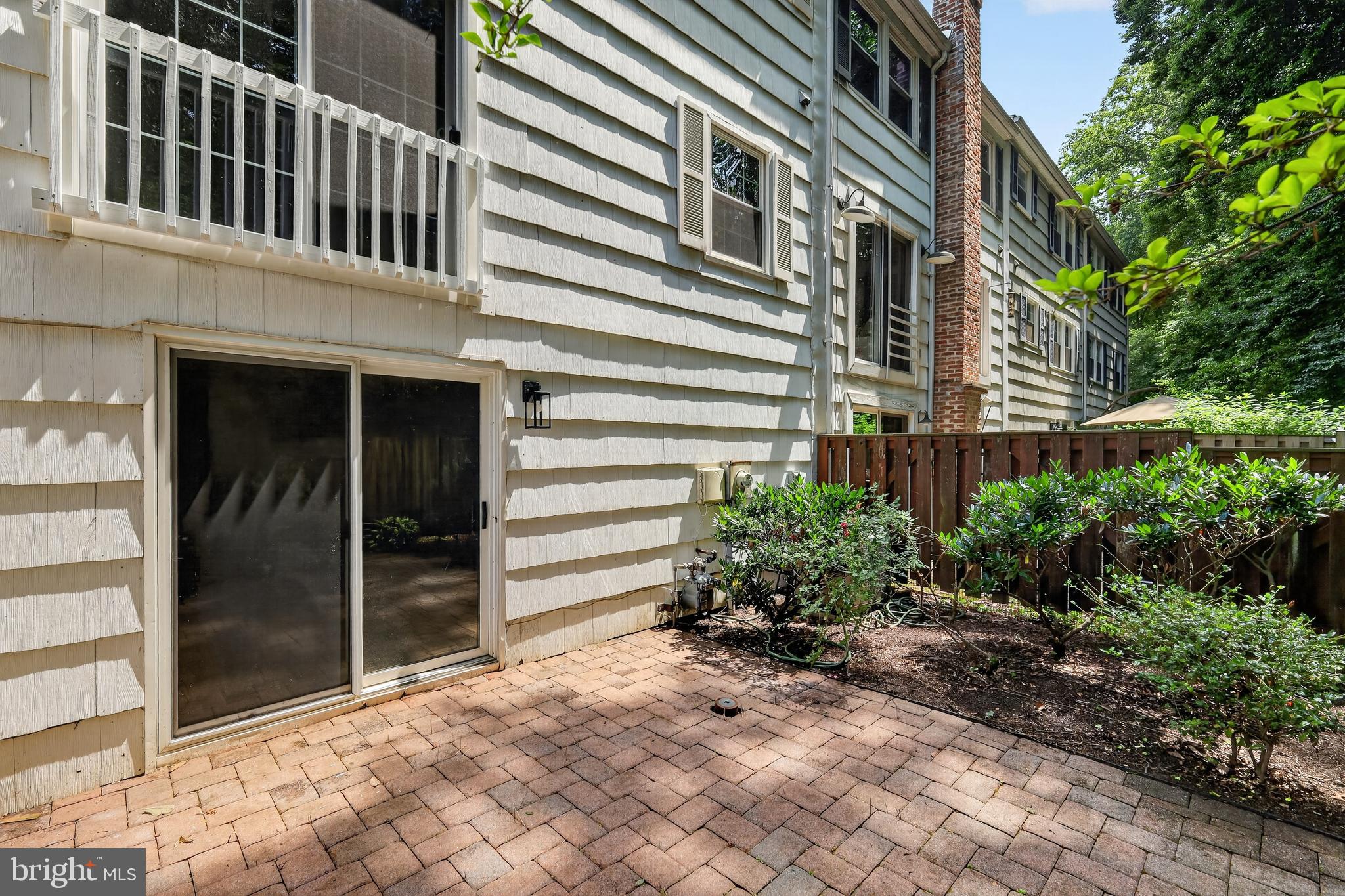 CROFTON TOWNE - Residential