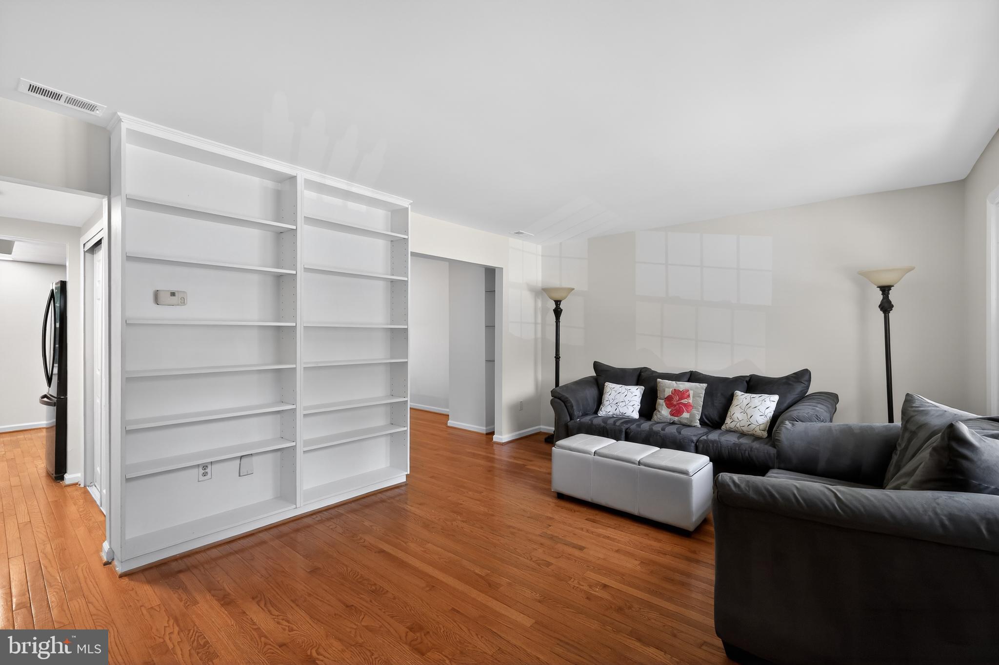 CROFTON TOWNE - Residential