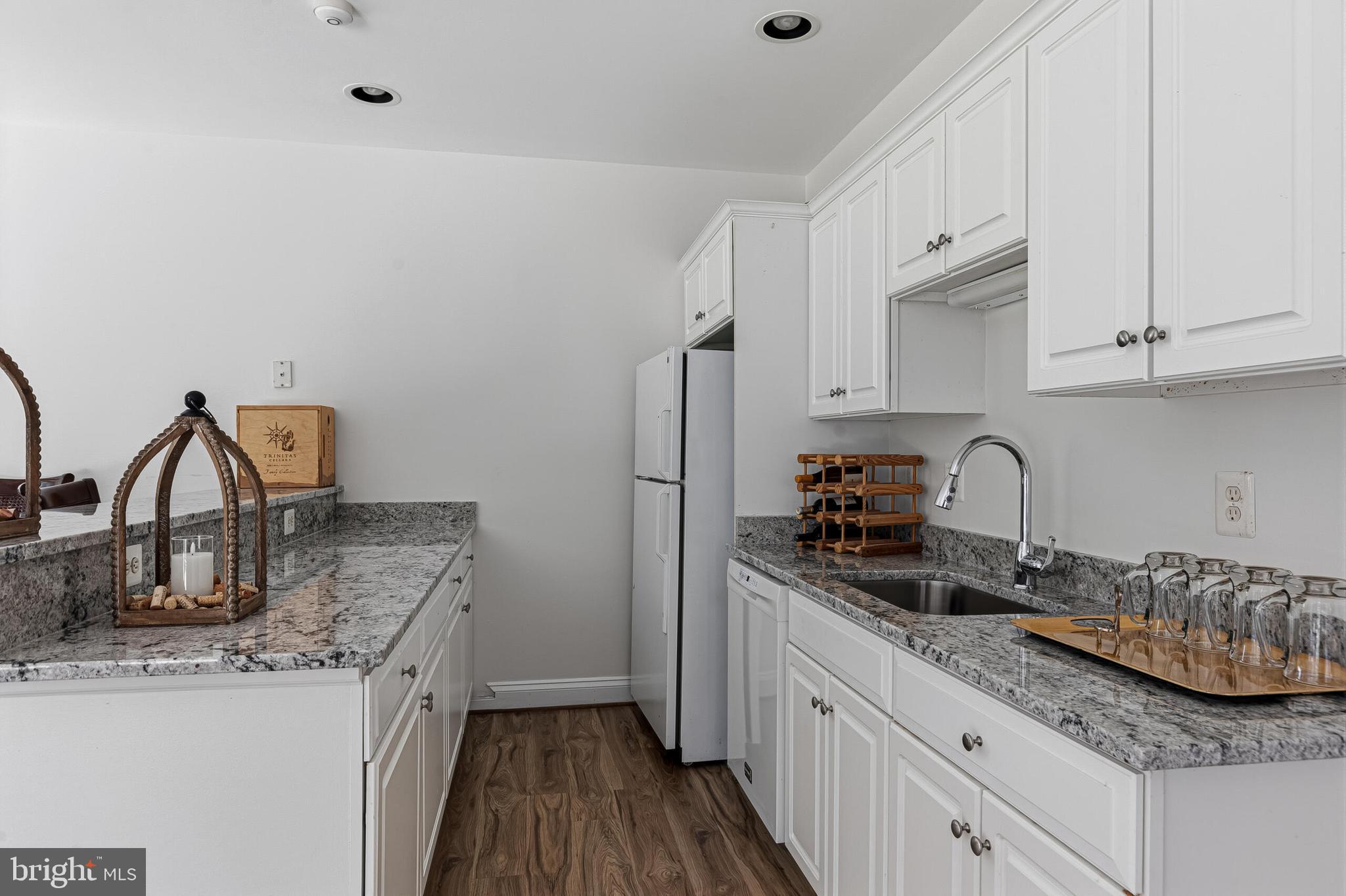 WOODLEA HILLS - Residential