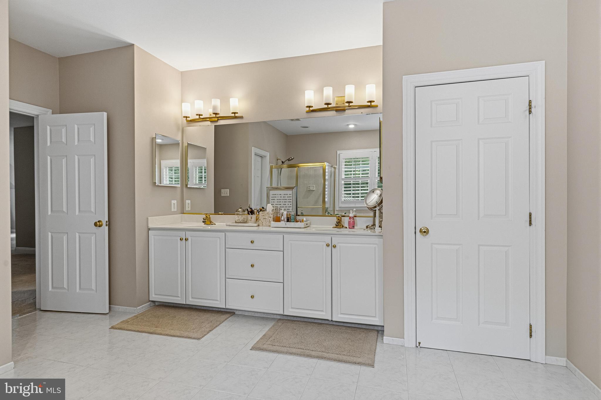WOODLEA HILLS - Residential