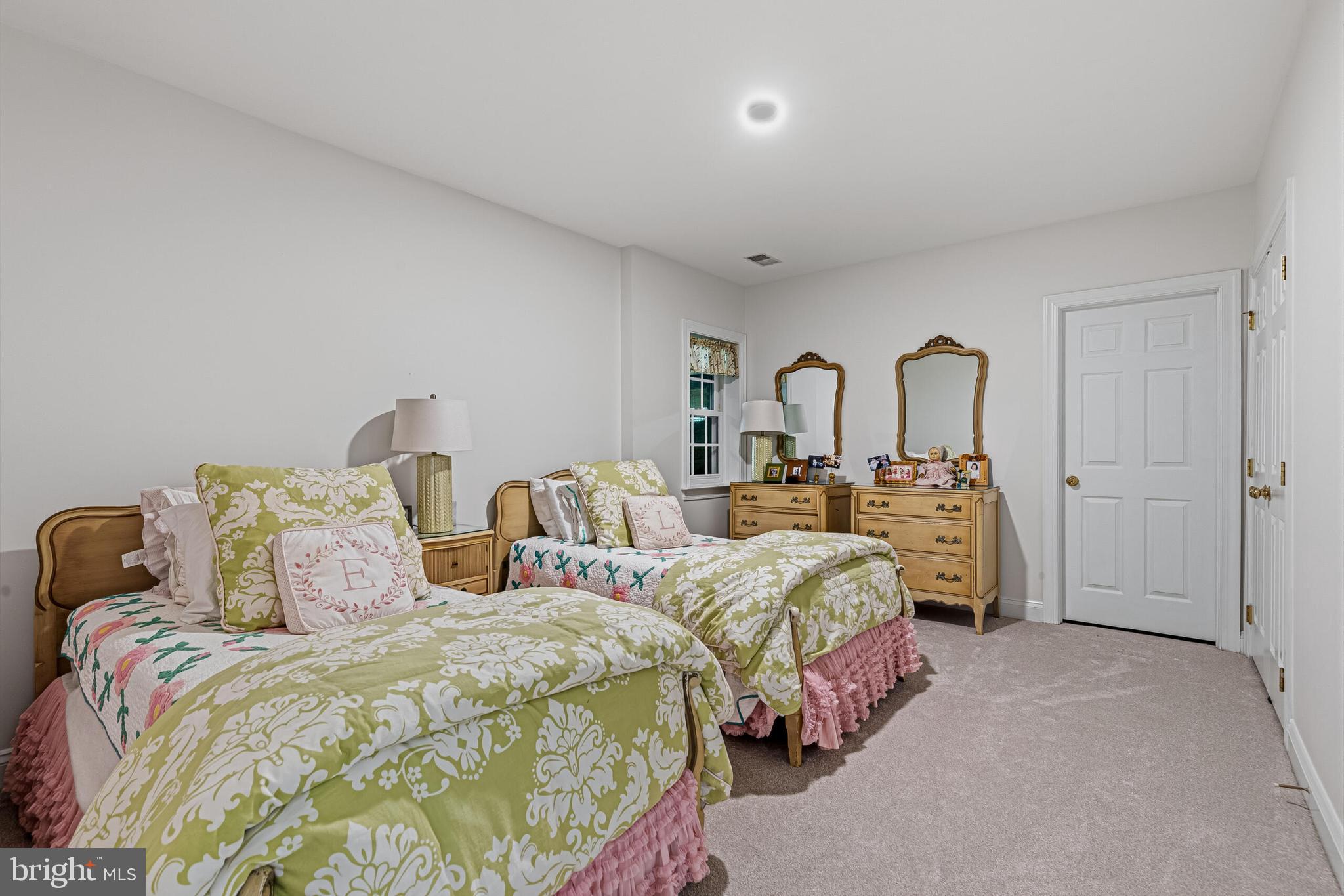 WOODLEA HILLS - Residential
