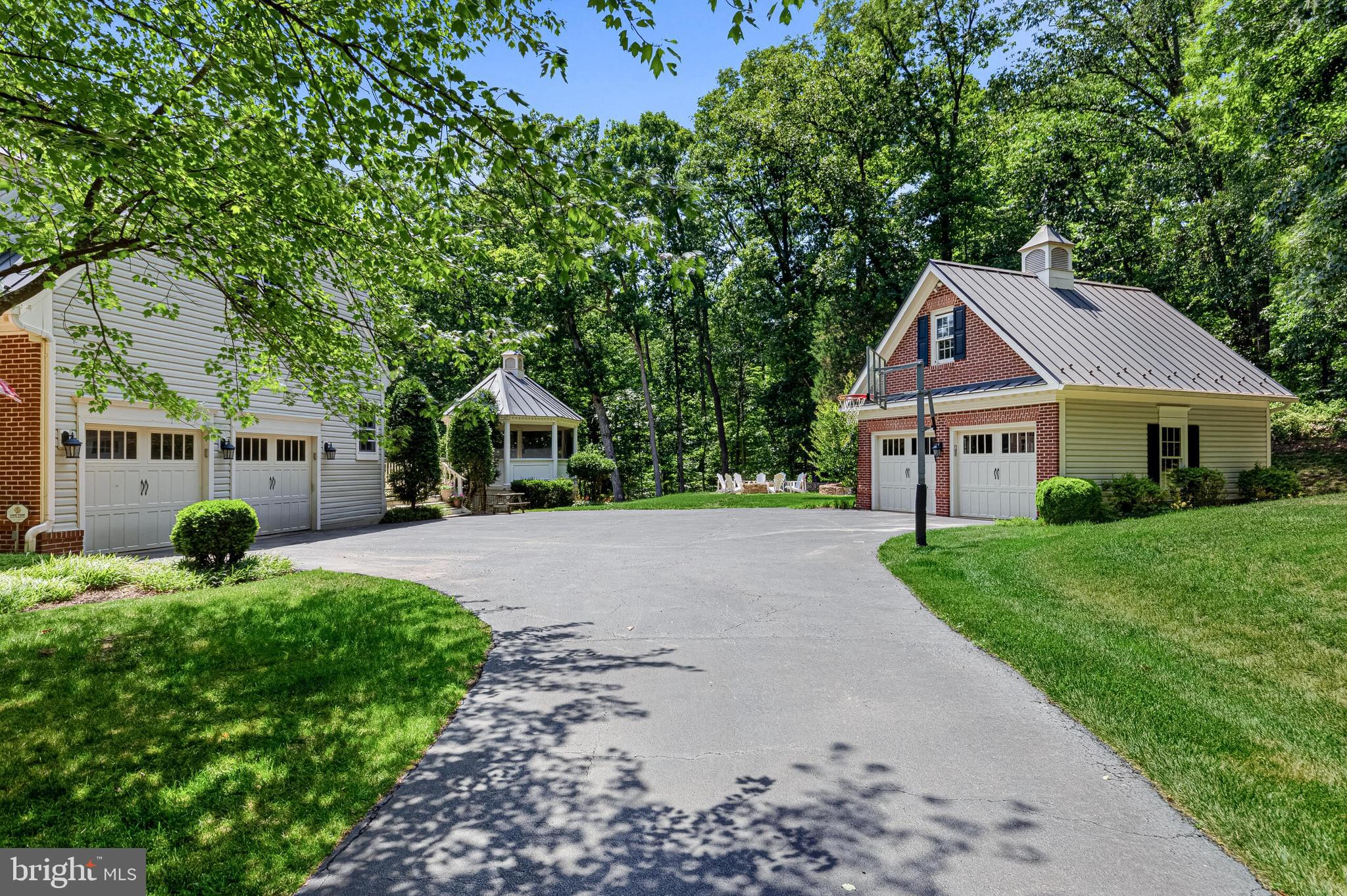 WOODLEA HILLS - Residential