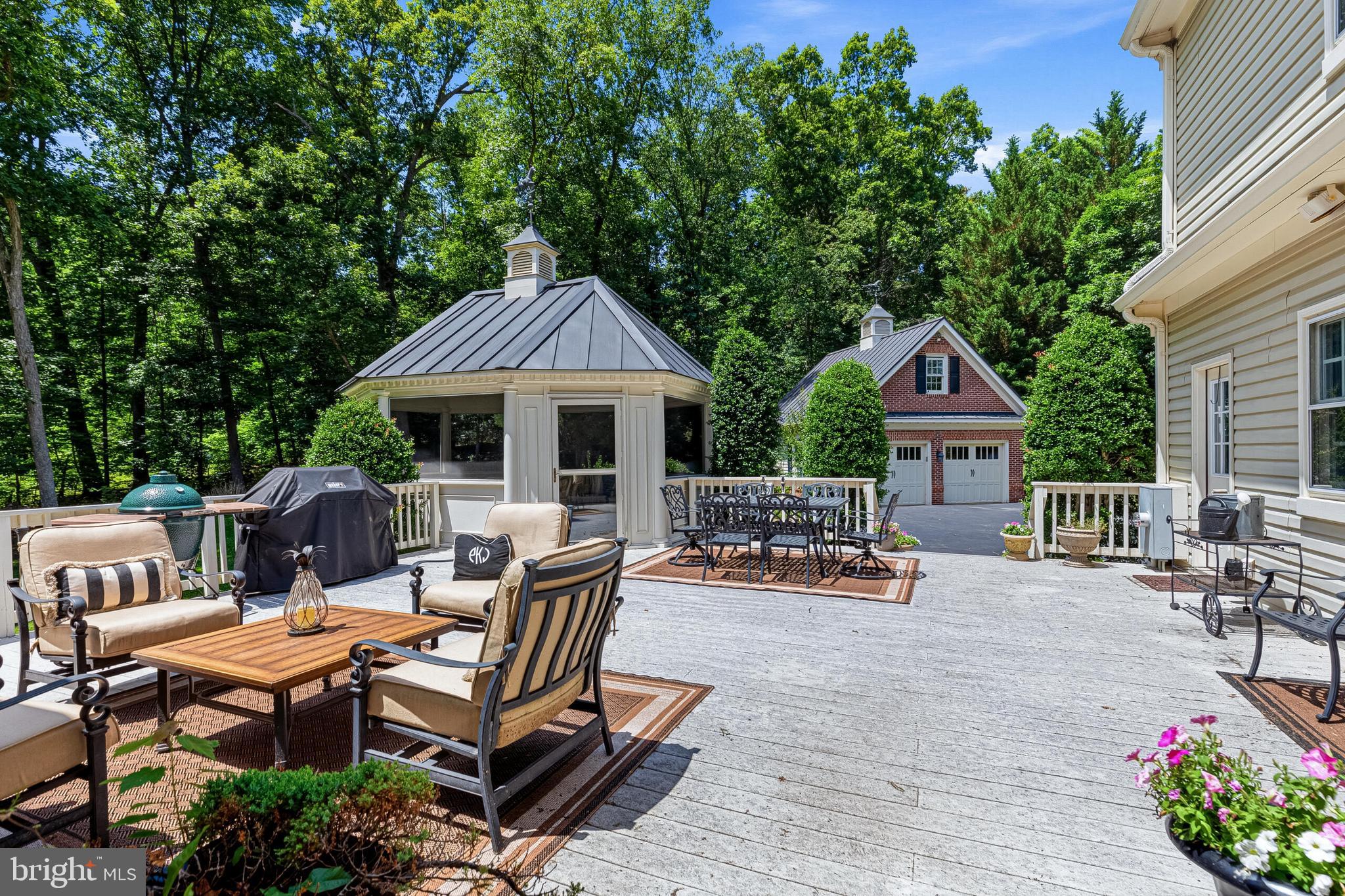 WOODLEA HILLS - Residential