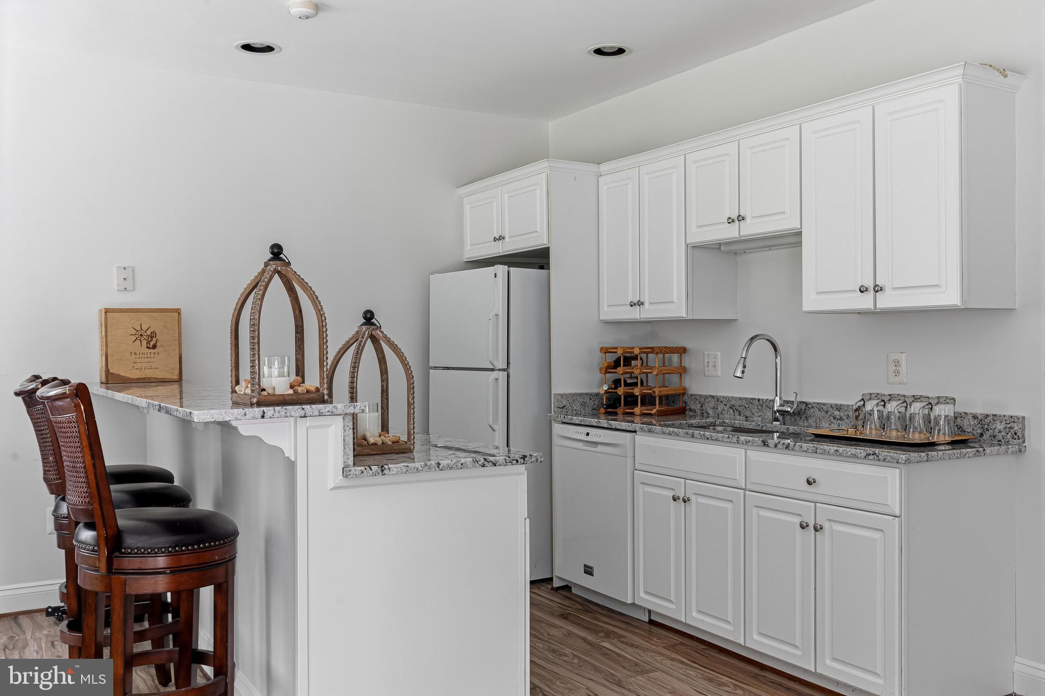 WOODLEA HILLS - Residential
