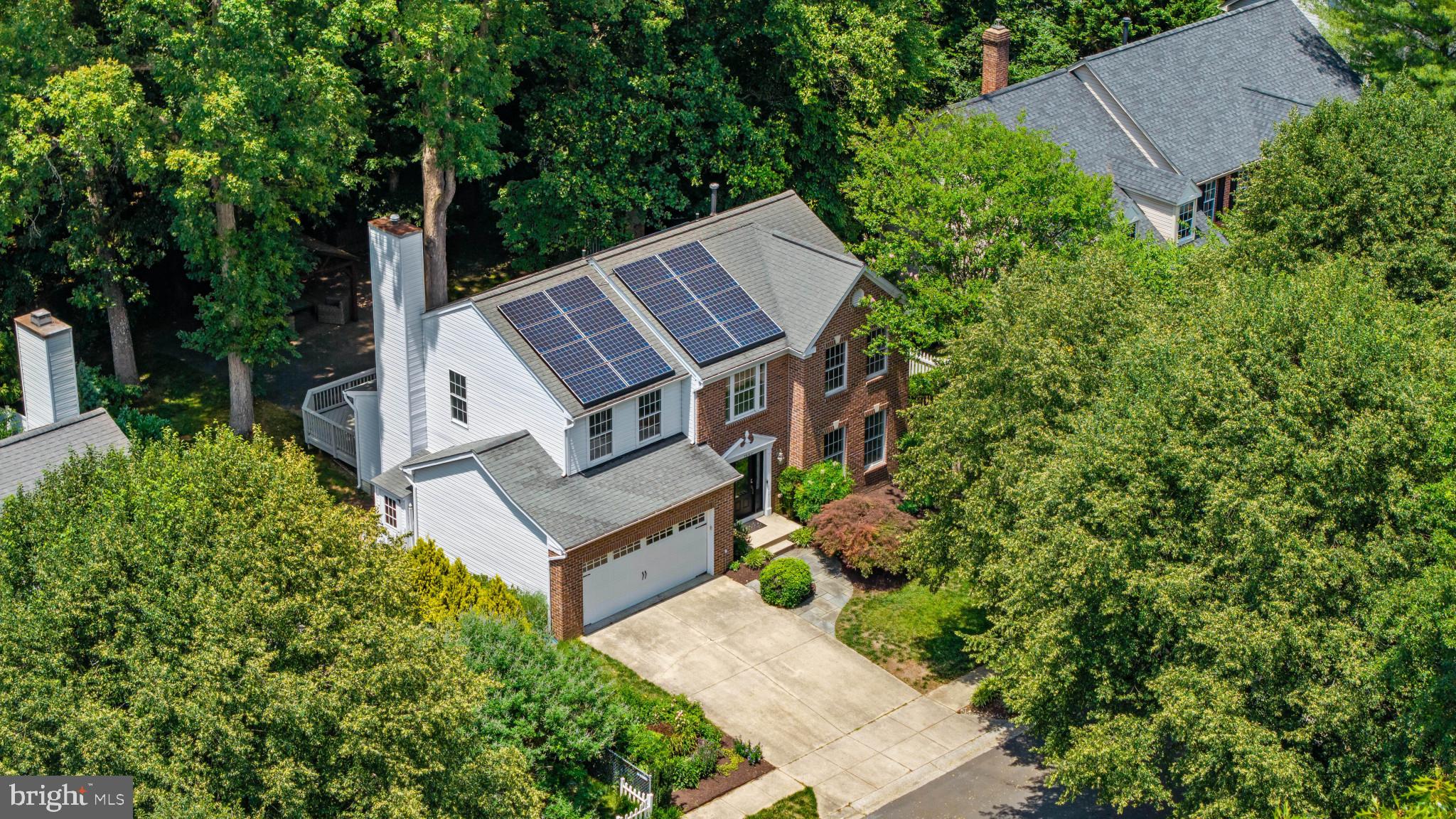 CROFTON WOODS - Residential