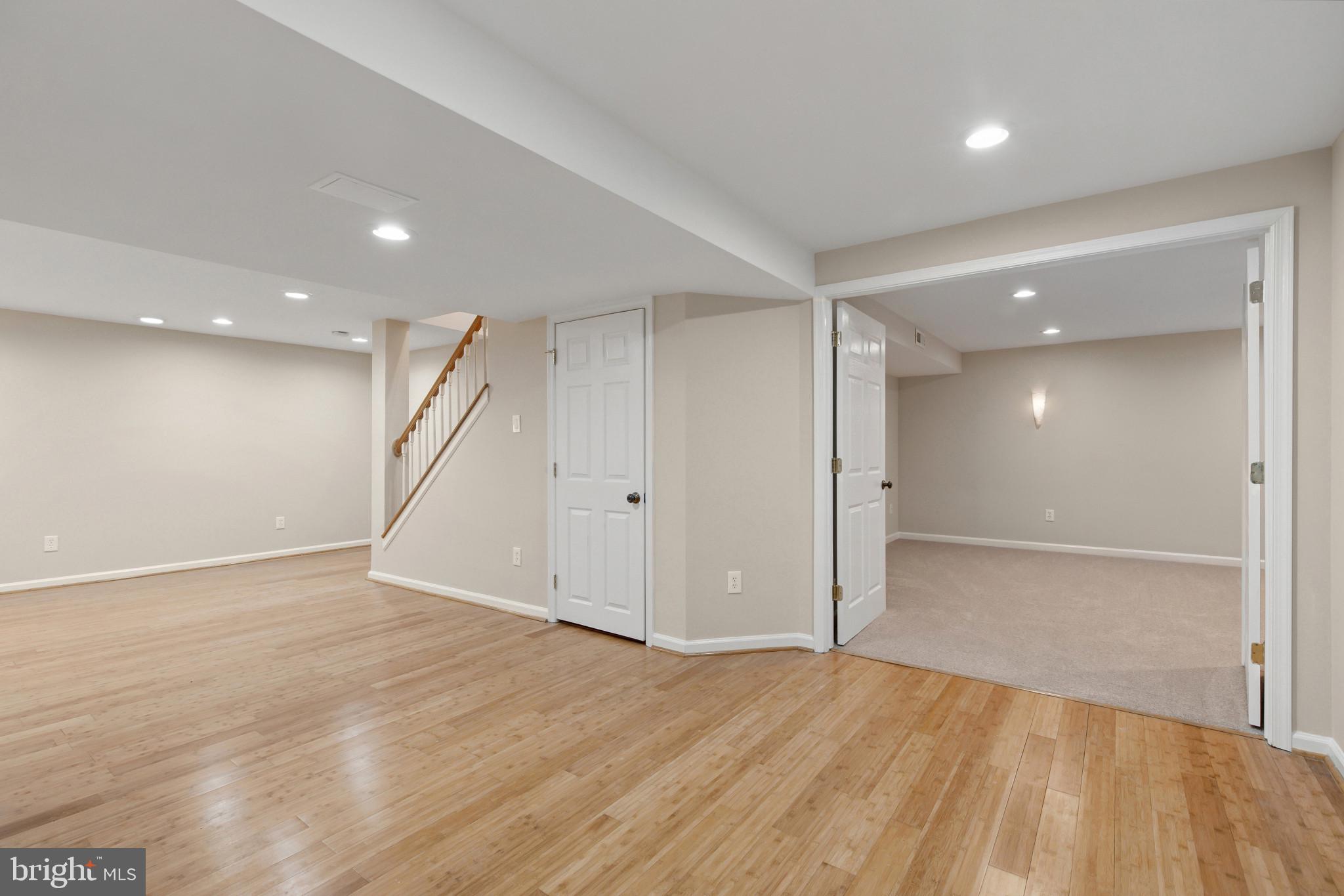 CROFTON WOODS - Residential
