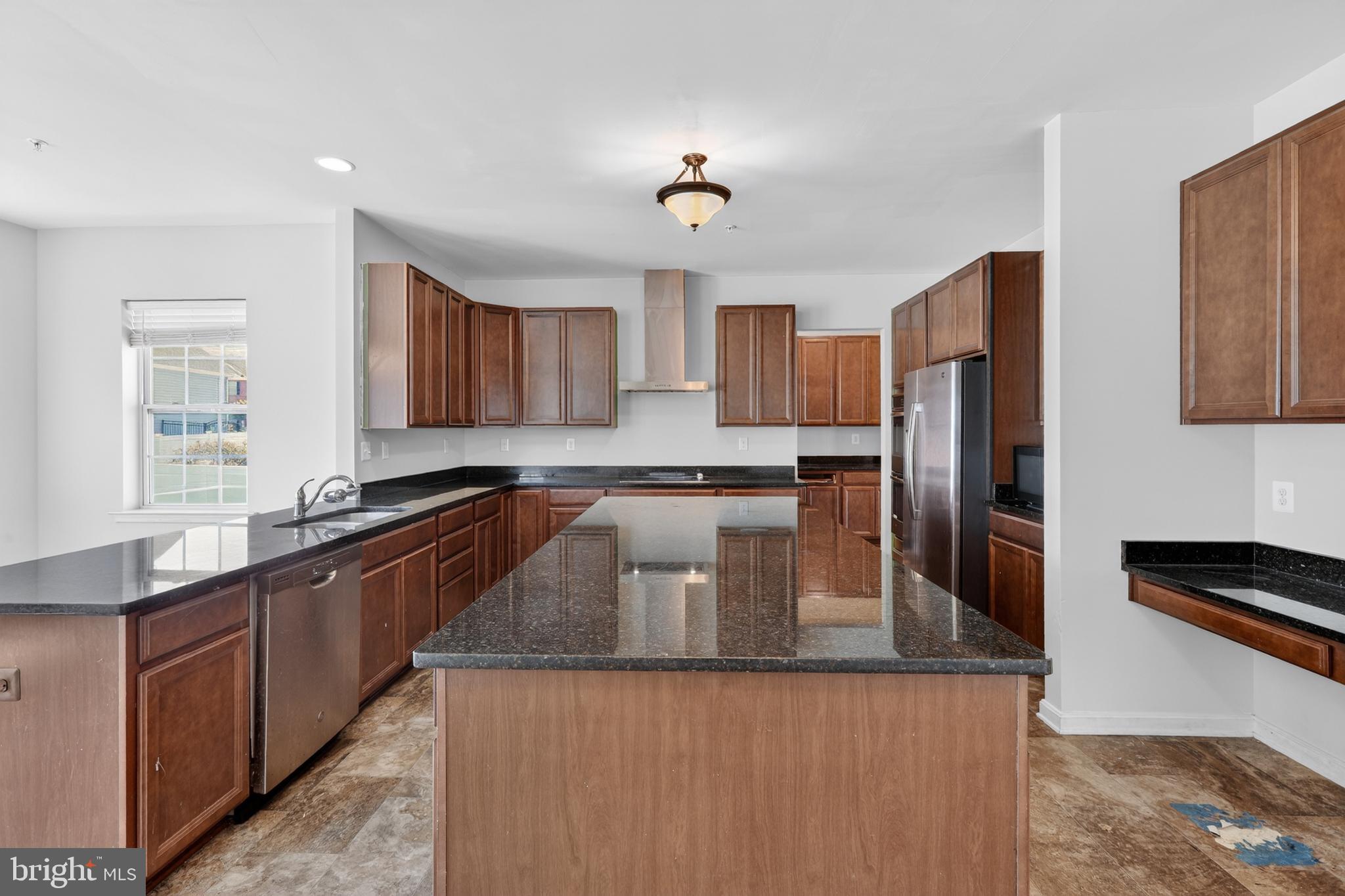 SURRATTS CROSSING - Residential