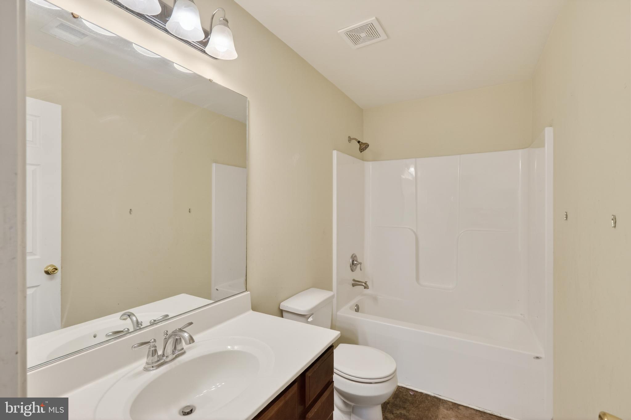SURRATTS CROSSING - Residential