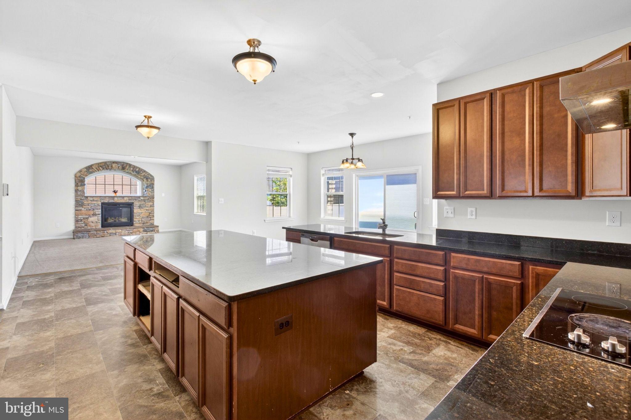 SURRATTS CROSSING - Residential