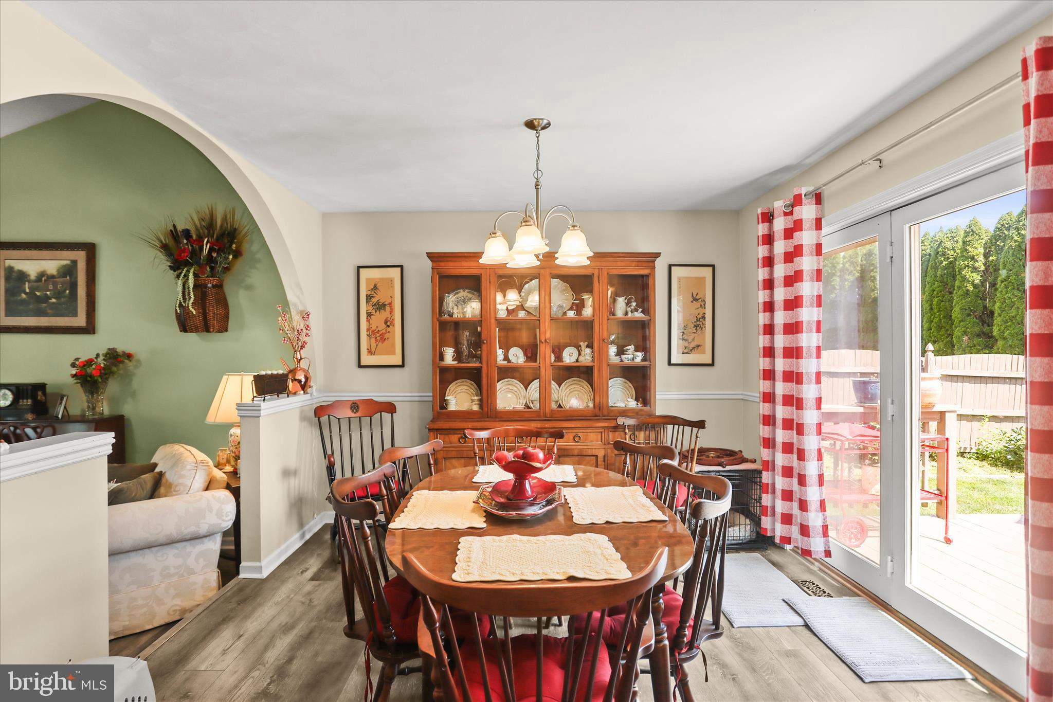 ICE HOUSE ESTATES - Residential