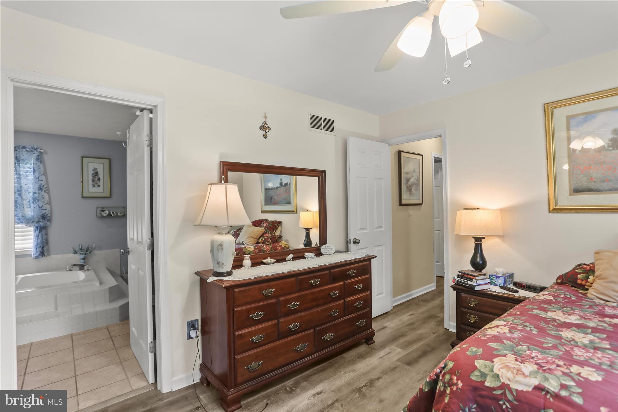 ICE HOUSE ESTATES - Residential