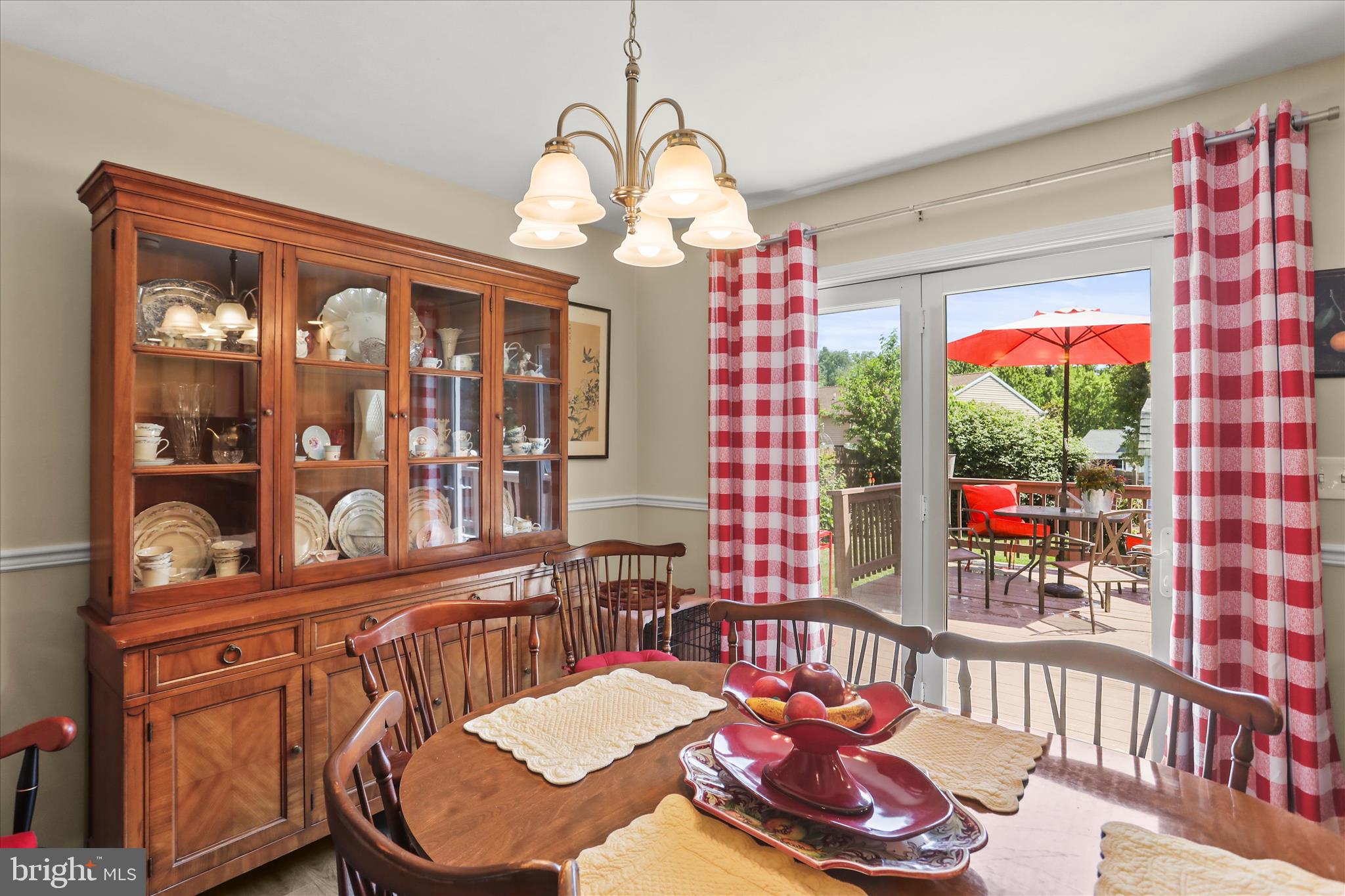 ICE HOUSE ESTATES - Residential