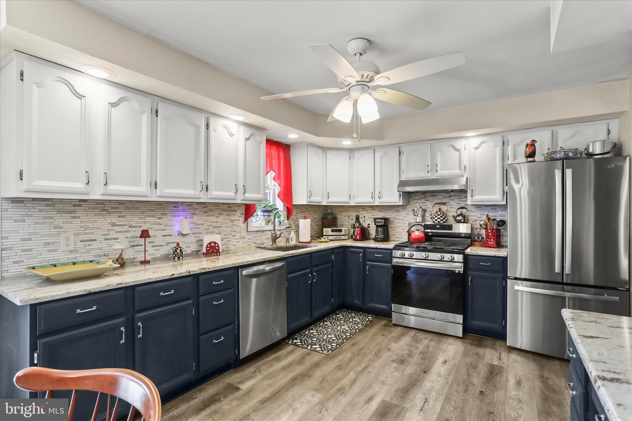 ICE HOUSE ESTATES - Residential