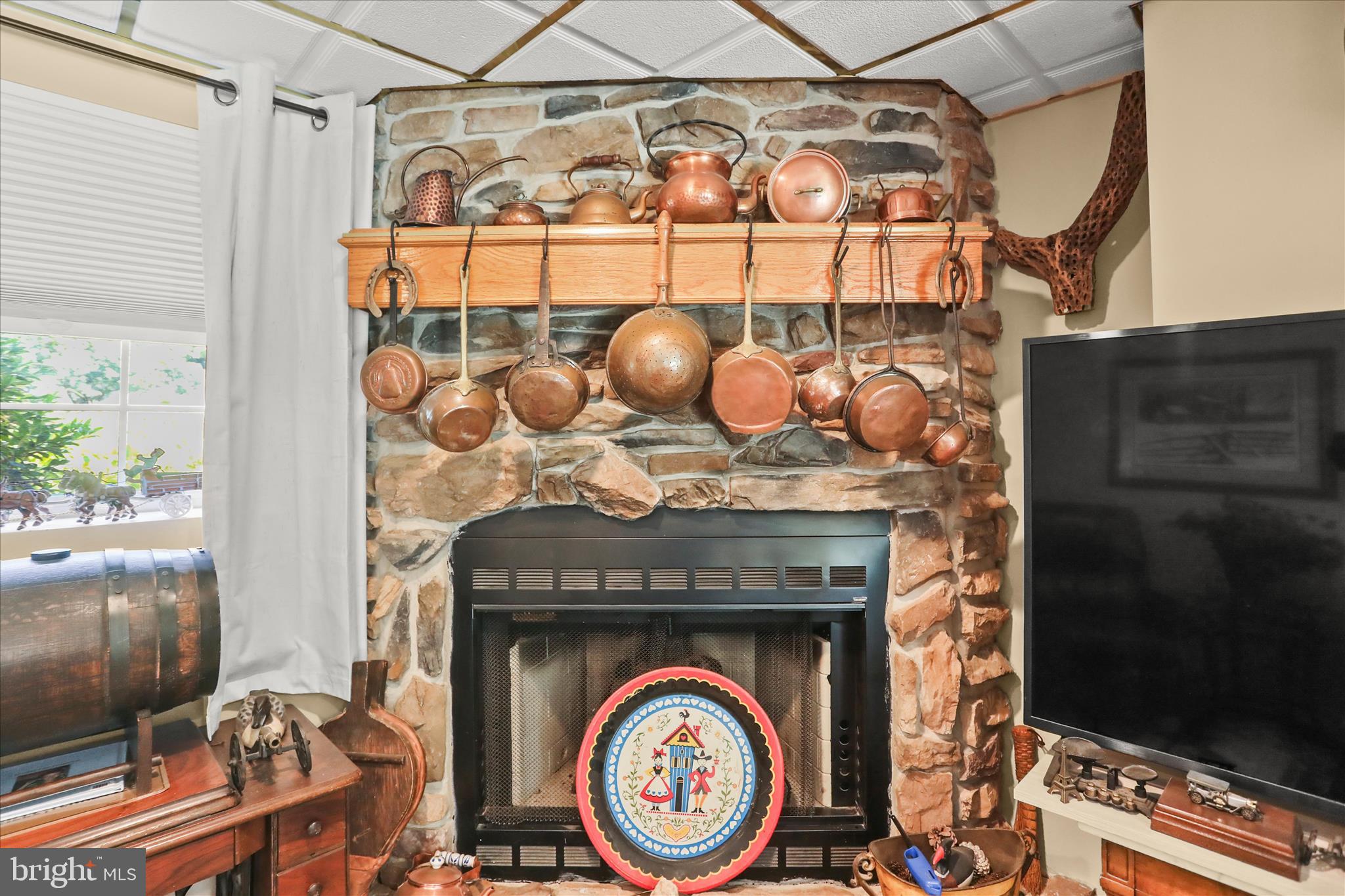 ICE HOUSE ESTATES - Residential