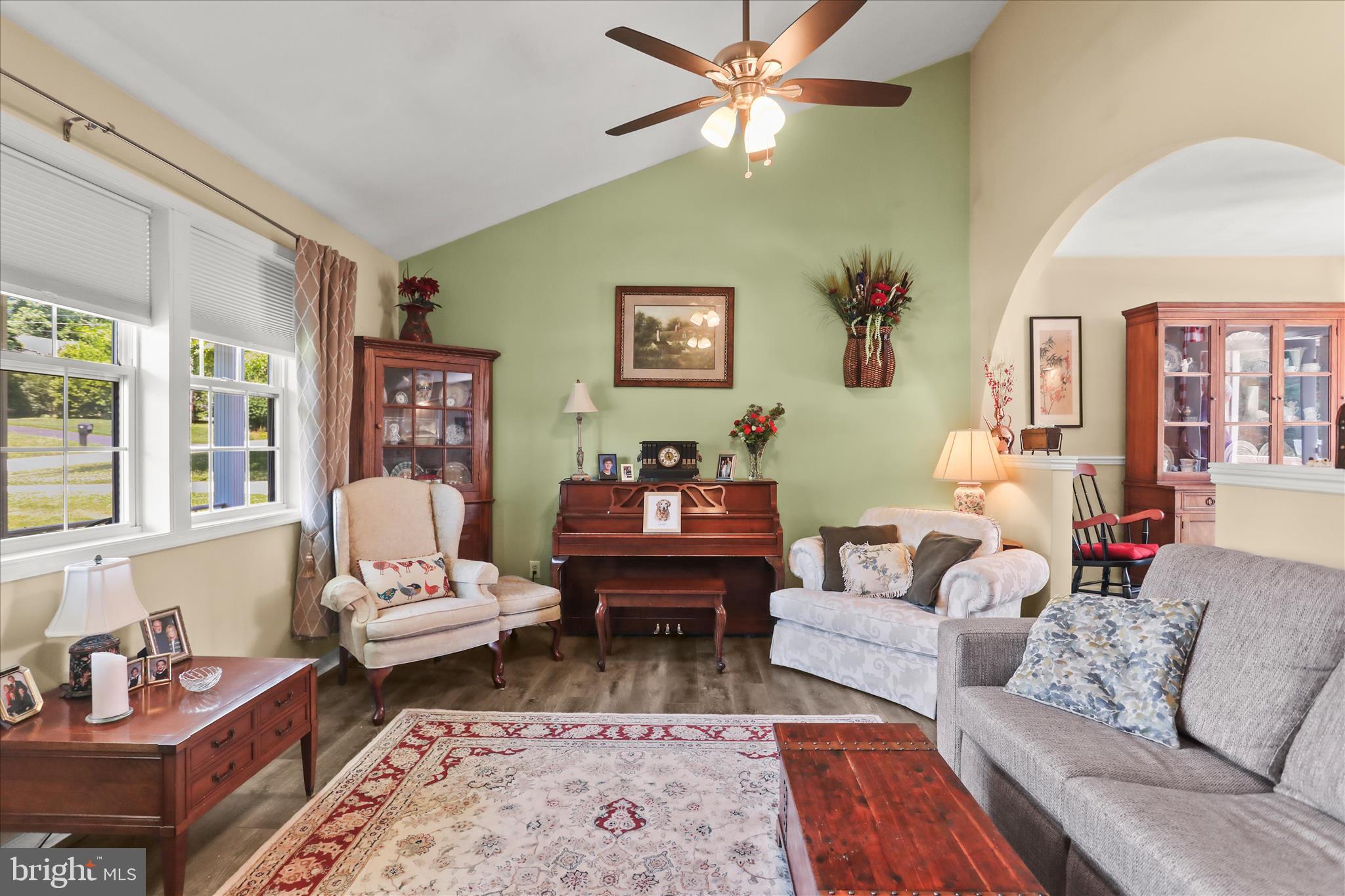 ICE HOUSE ESTATES - Residential