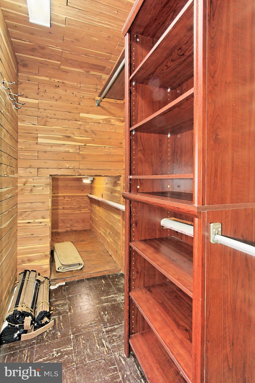 WAKEFIELD FOREST - Residential