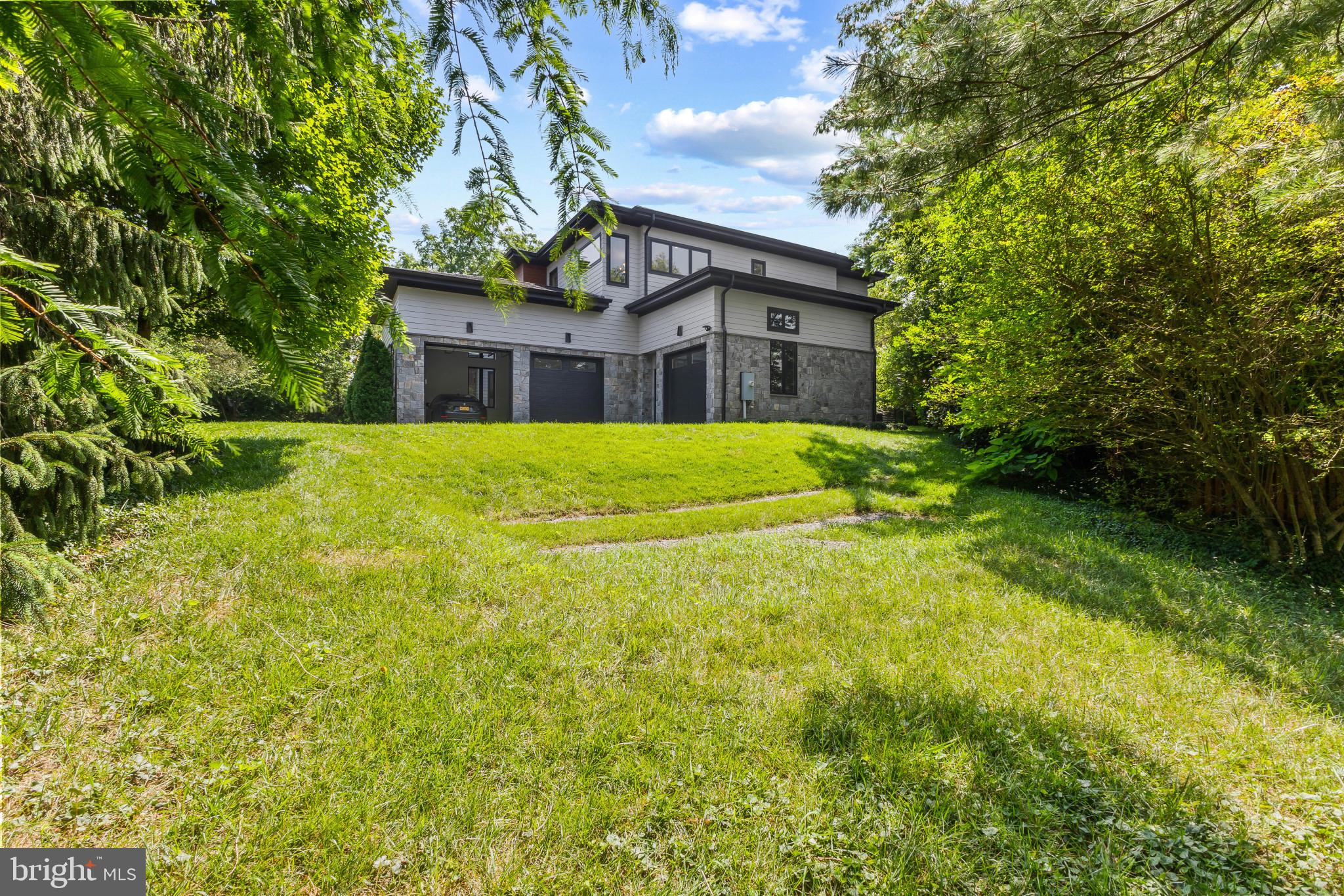 BROOKHAVEN - Residential