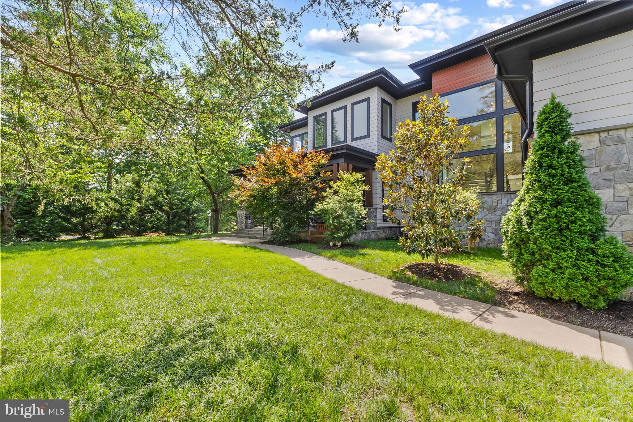 BROOKHAVEN - Residential