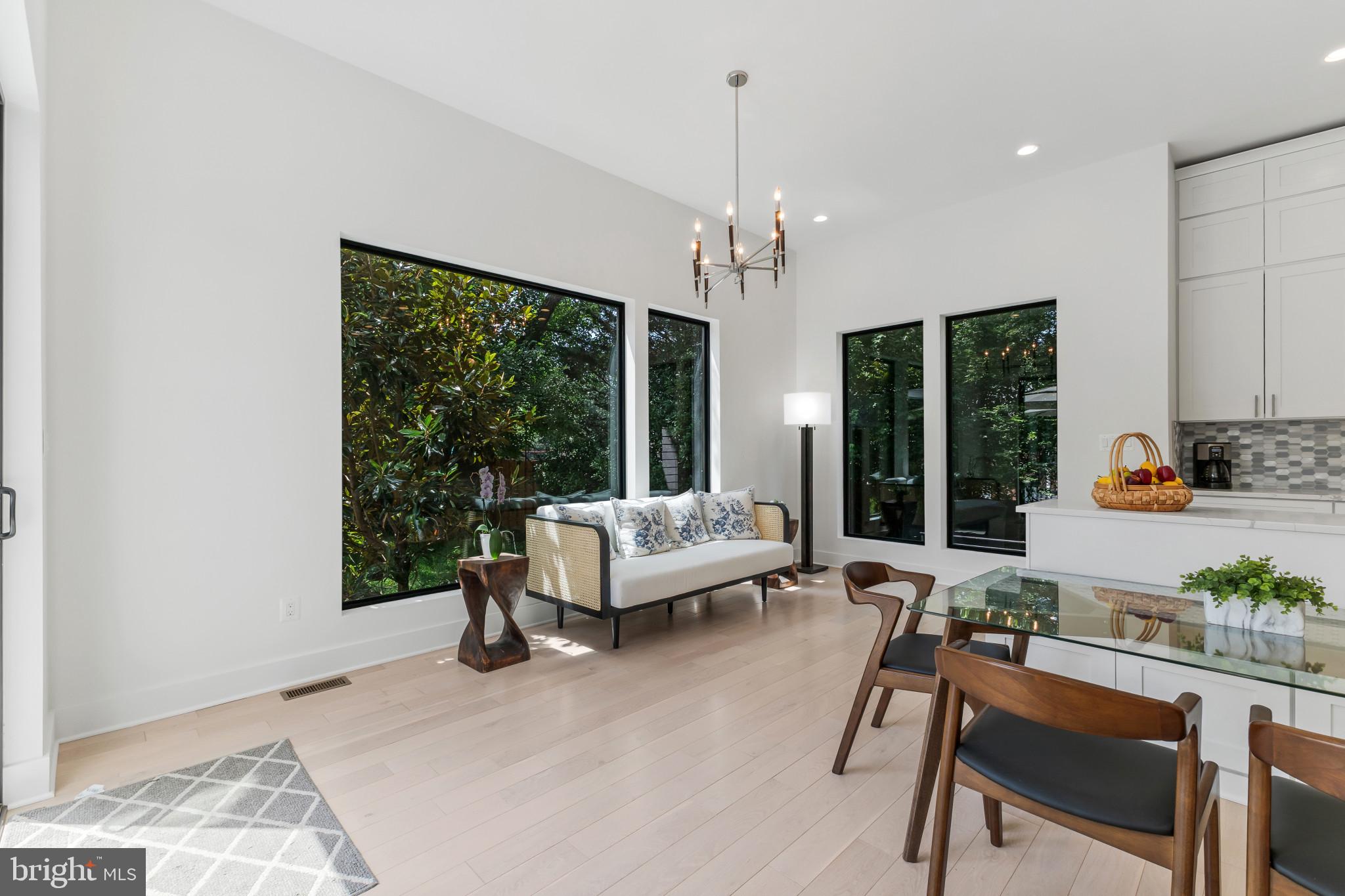 BROOKHAVEN - Residential