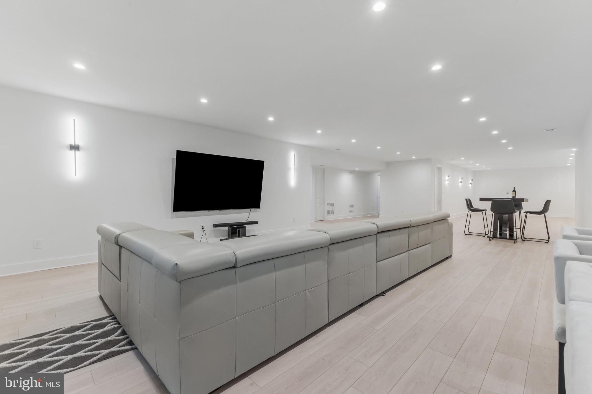 BROOKHAVEN - Residential