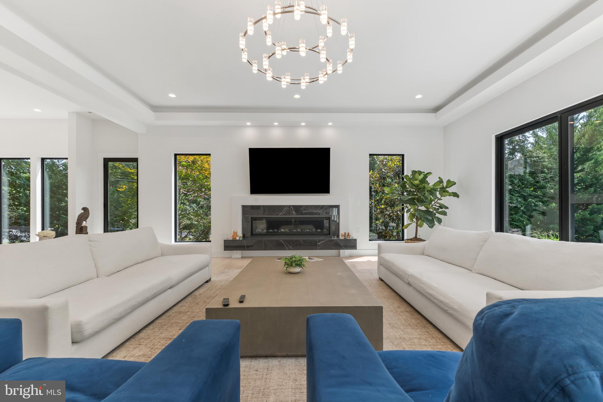 BROOKHAVEN - Residential