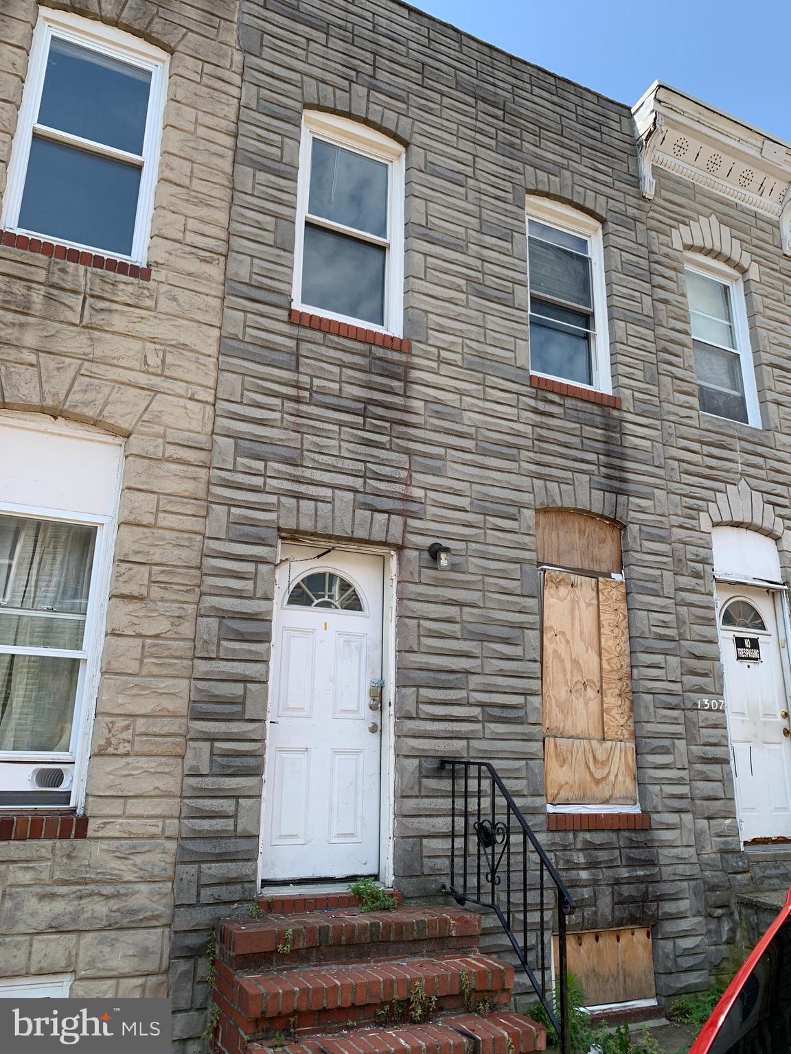 NOT AN AUCTION, NOT A SHORT SALE, NOT A BANK OWNED, NOT A FORECLOSURE, NOT WHOLESALING---QUICK AND EASY. Buyer to pay all transfer and recording fees Minimum $2,000 EMD. Excellent Opportunity ...use your imagination! Property can be rehabbed for a nice rental investment or homeowner. Property sold "as is". Home Inspections for informational purposes only. Seller will make no repairs. . In addition, this property qualifies for a special 5.75% mortgage program—a rare financing opportunity that makes this high-quality home even more affordable. Ask Listing Agent for details.