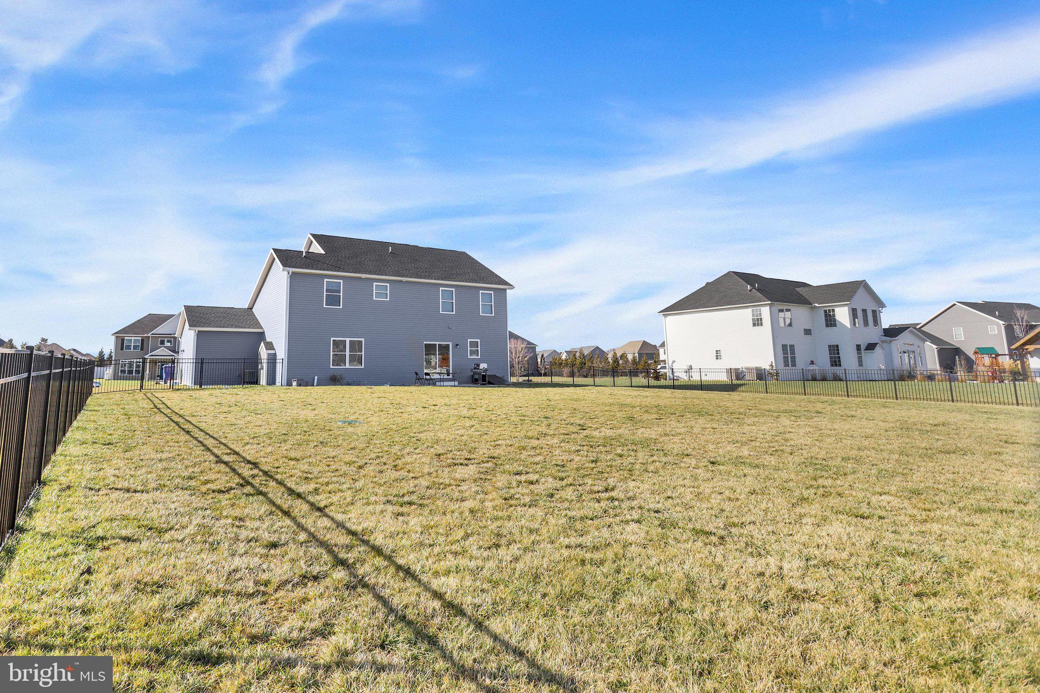 GRAND POINT CROSSING - Residential