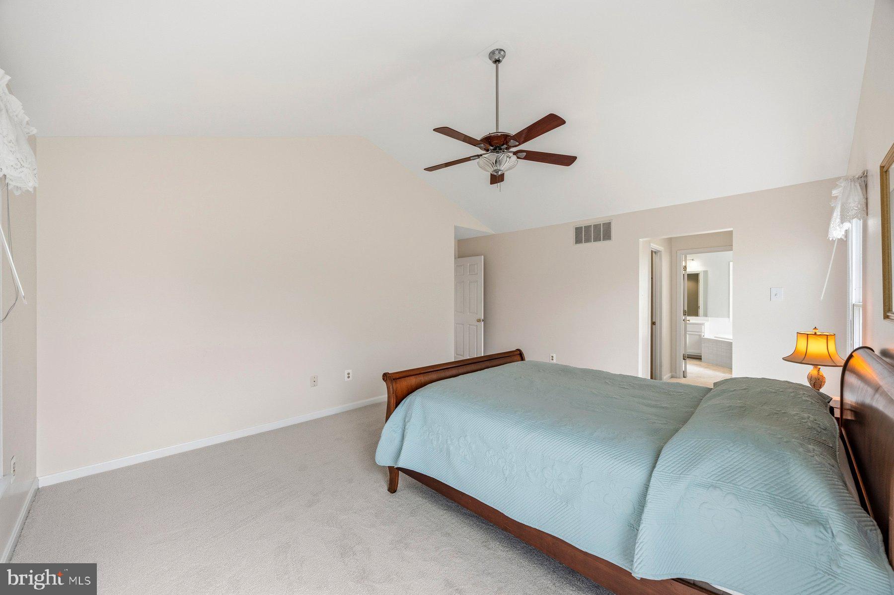 HUNT COUNTRY ESTATES - Residential