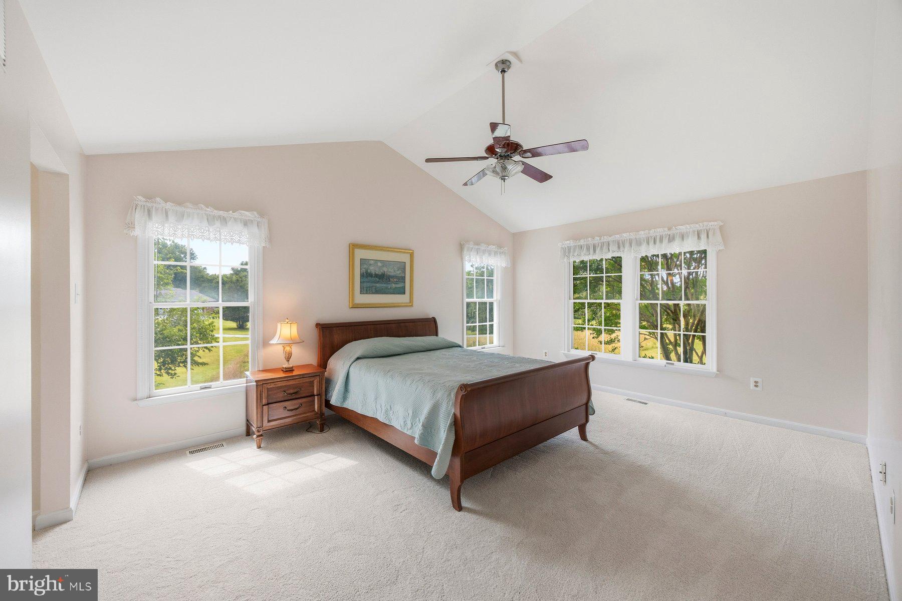 HUNT COUNTRY ESTATES - Residential