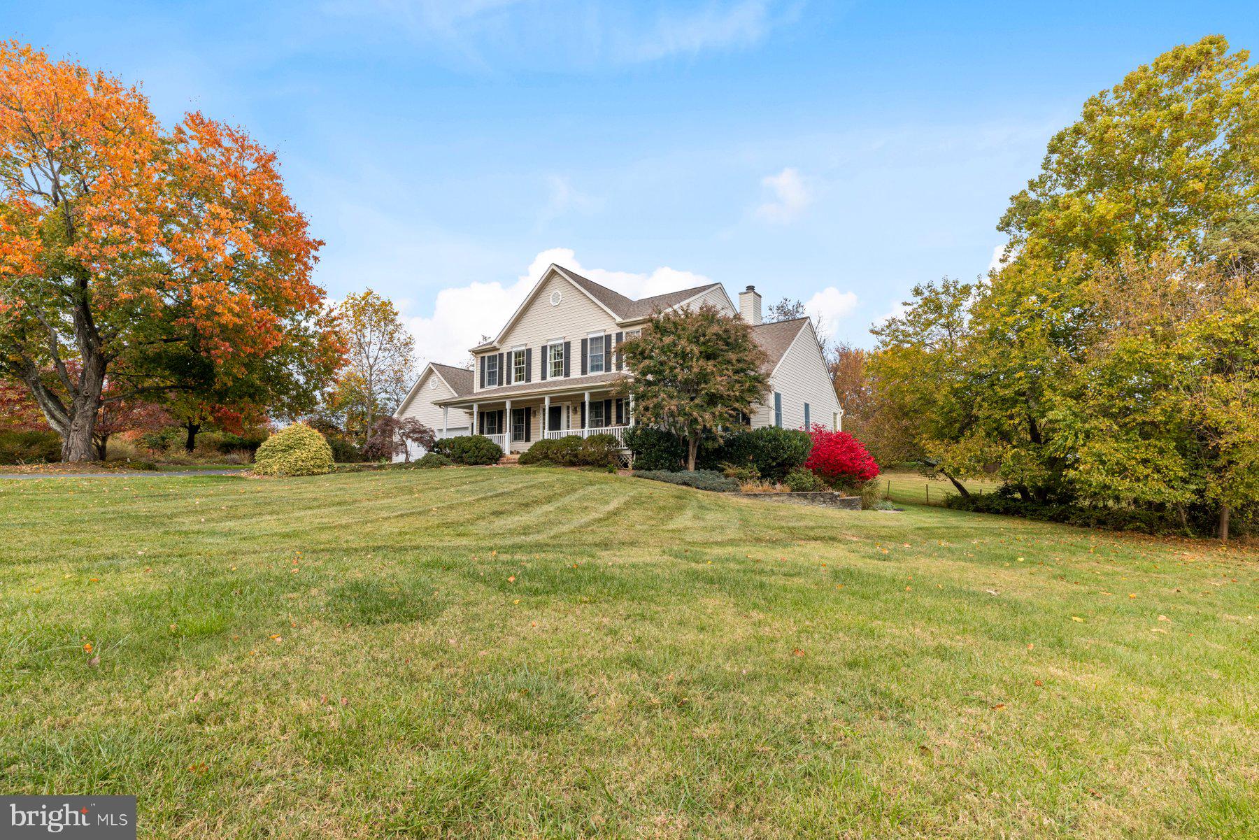 HUNT COUNTRY ESTATES - Residential