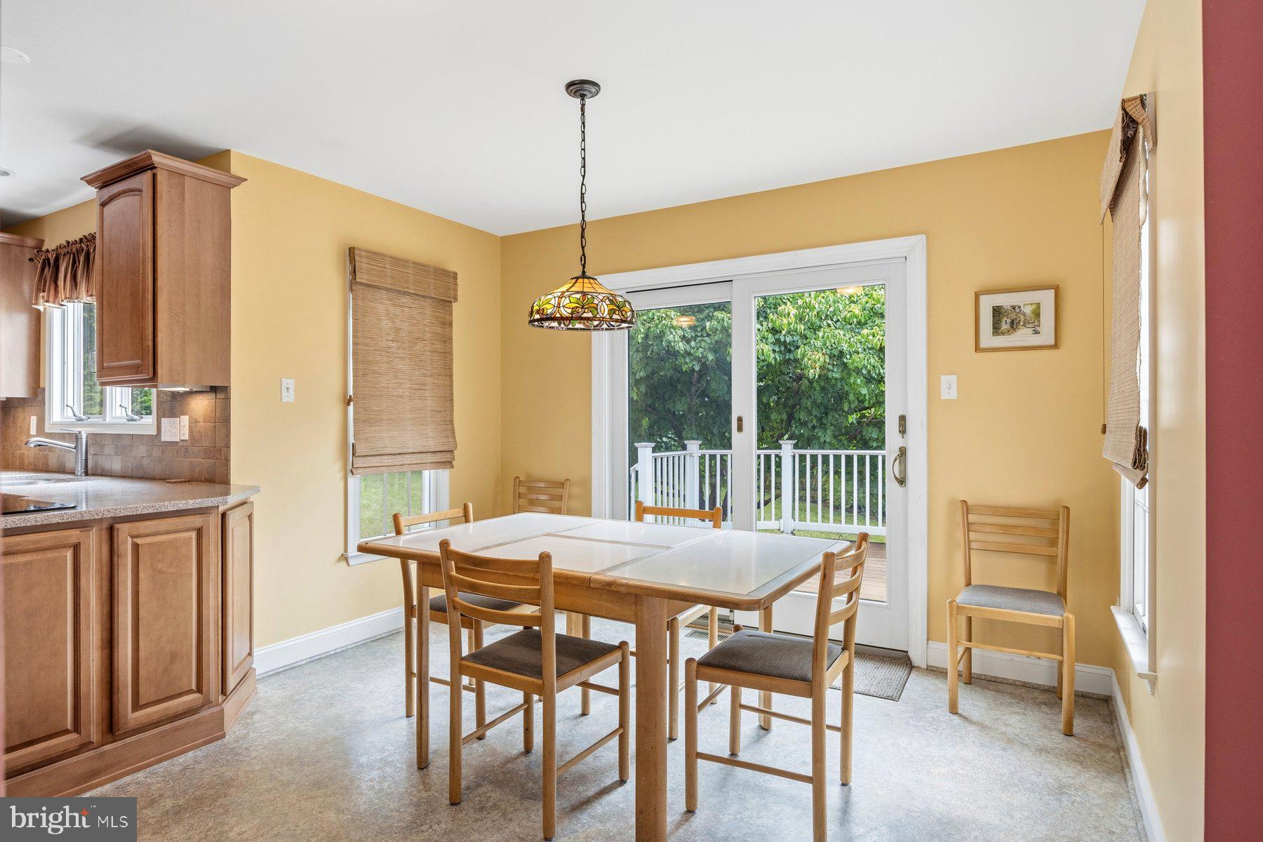 HUNT COUNTRY ESTATES - Residential